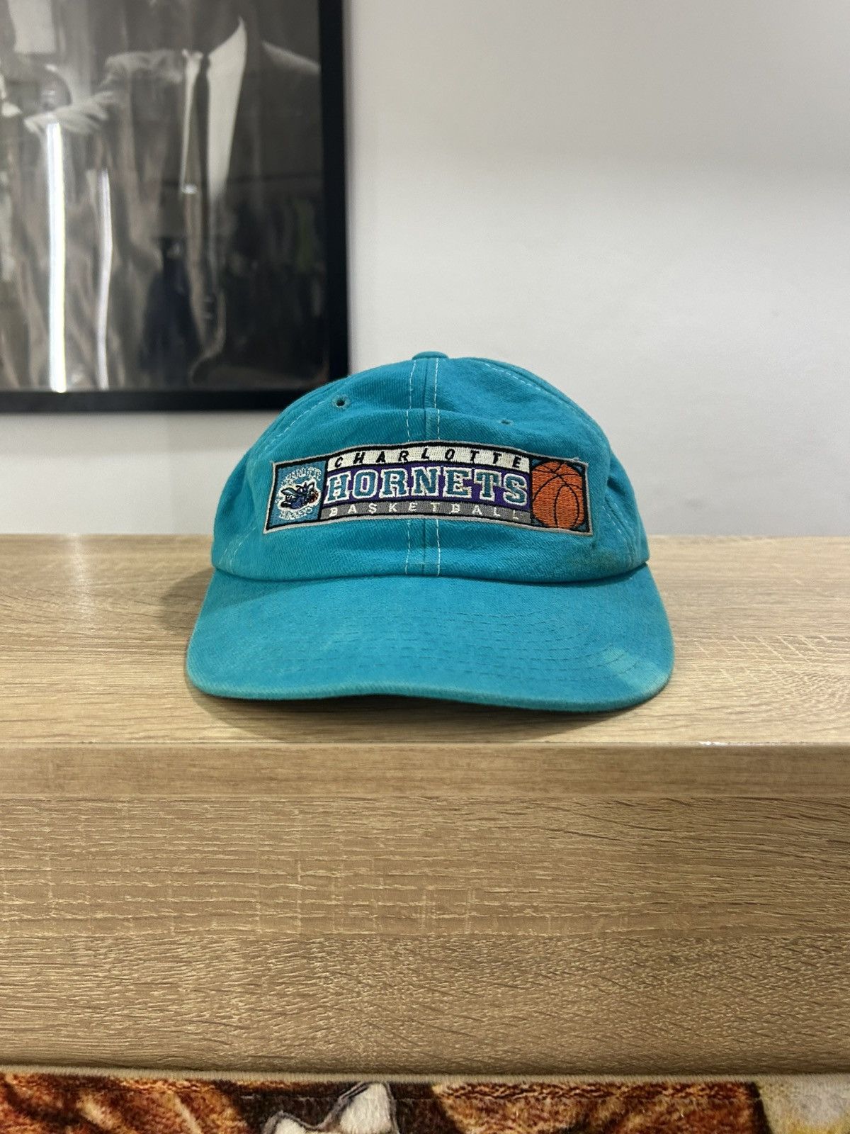 NBA 90s Charlotte Hornets The right hat Size ONE SIZE - 1 Thumbnail