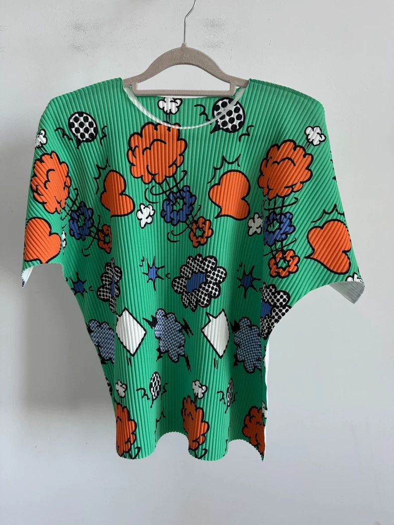 Issey Miyake Issey Miyake size:one size Green-patterned short-sleeved t Size XS / US 0-2 / IT 36-38 - 1 Thumbnail