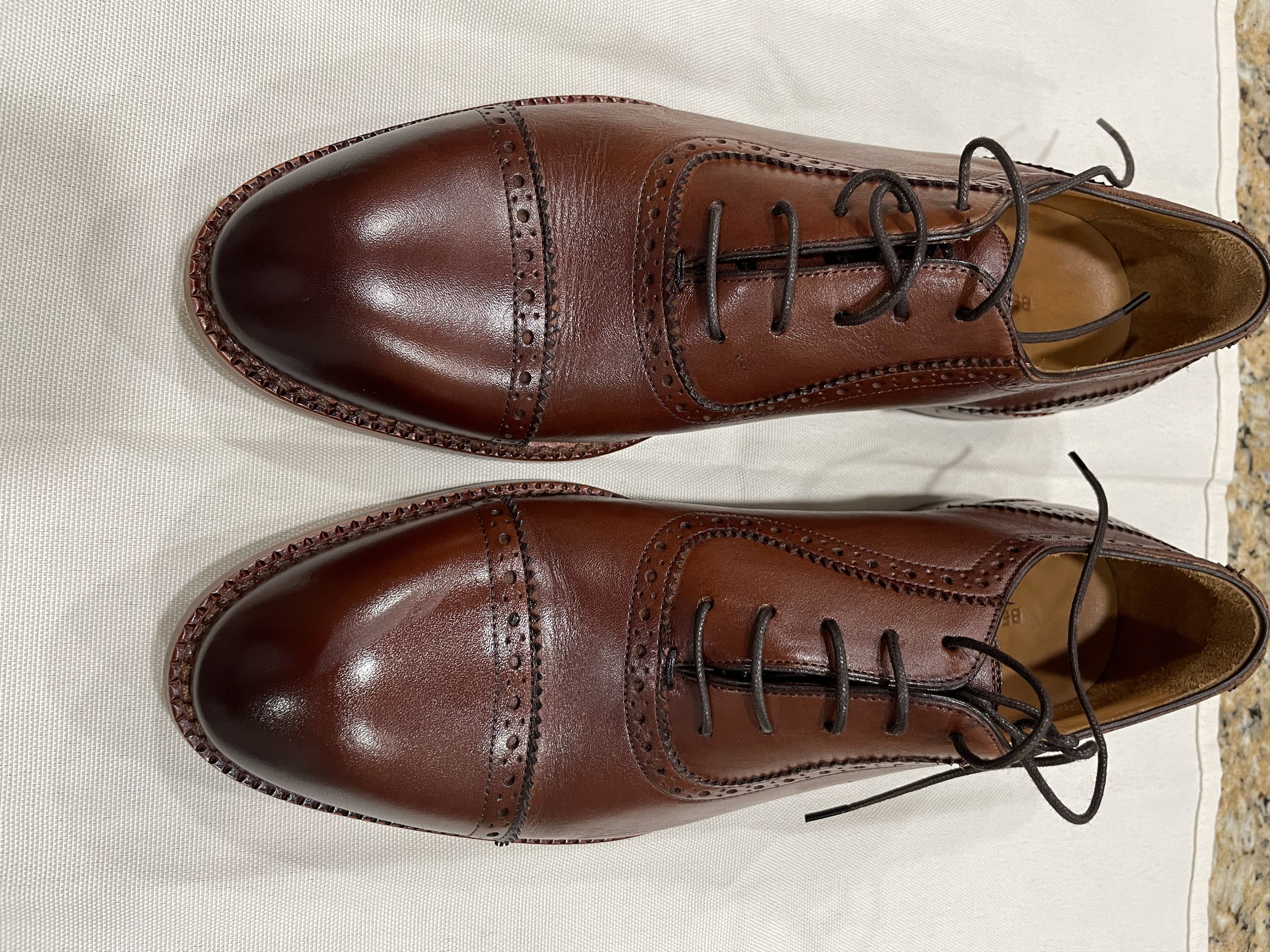 Beckett Simonon Durant Oxford in Oak Size US 9 / EU 42 - 1 Thumbnail