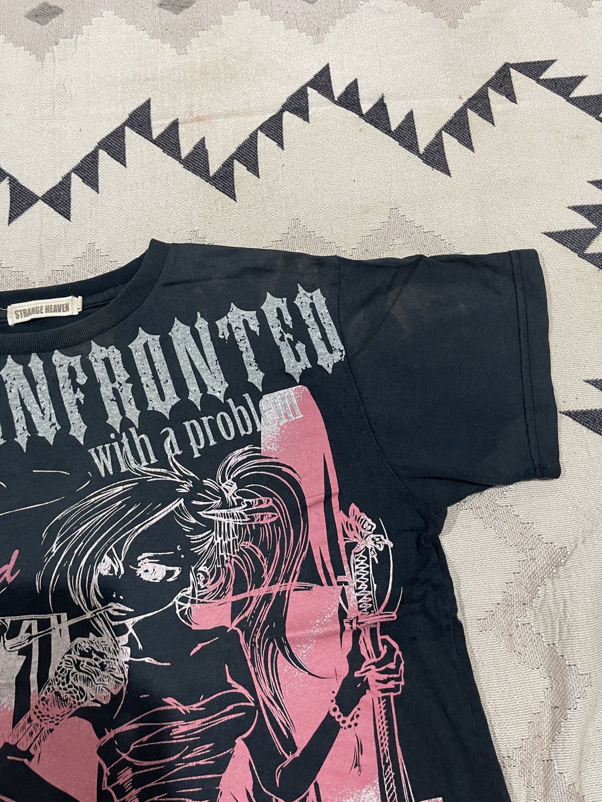 If Six Was Nine 2000s STRANGE HEAVEN SEXY WOMEN SAMURAI FADED BOXY TSHIRT Size US M / EU 48-50 / 2 - 6 Thumbnail