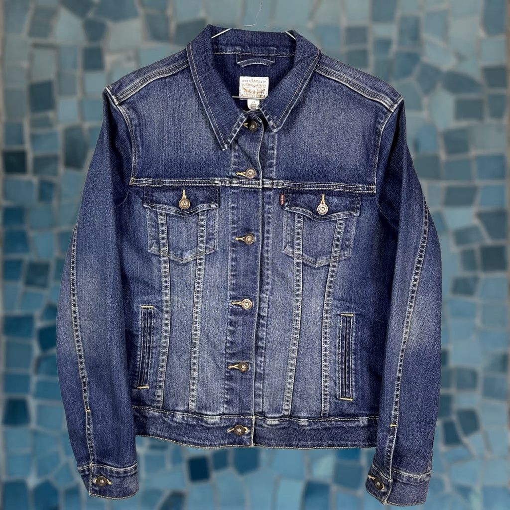 Levi's Levi's Trucker Denim Jacket Womens L Medium Wash Western Short Type 3 Casual Shirts Jackets? Size 36" / US 14 / IT 50 - 1 Thumbnail
