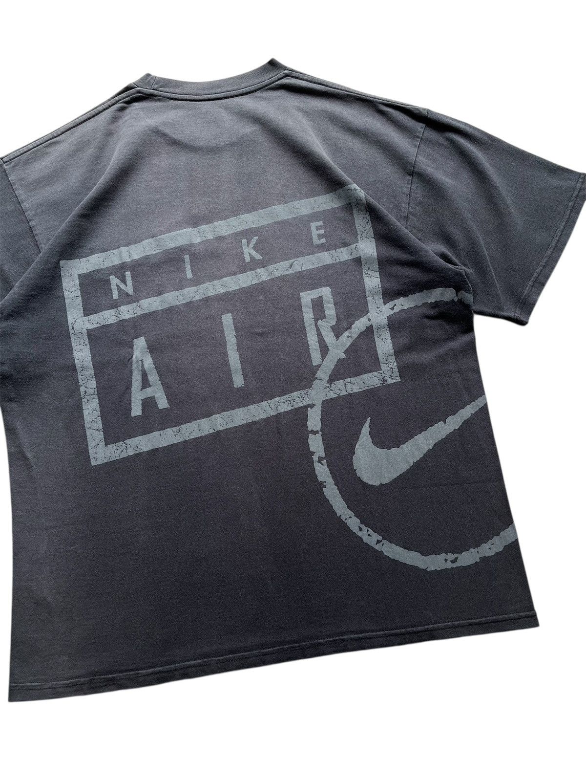 Nike ⚠️ SUN FADED⚠️ Vintage 90’s NIKE Embroidered Logo T-Shirt Size US L / EU 52-54 / 3 - 8 Thumbnail