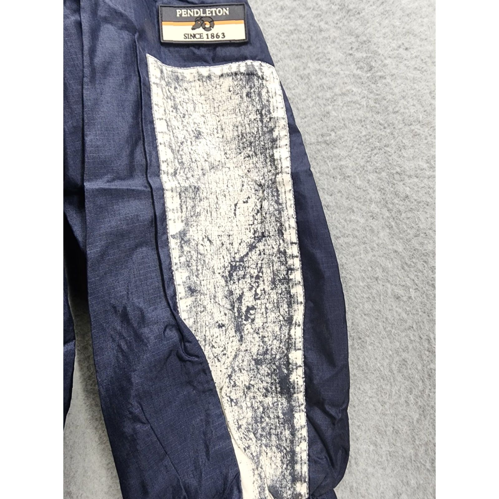 Pendleton Vintage Pendleton Hooded Blue Medium Windbreaker Jacket User: Vintage Pendleton Hooded Blue Medium Windbreaker Jacket Size US M / EU 48-50 / 2 - 2 Thumbnail