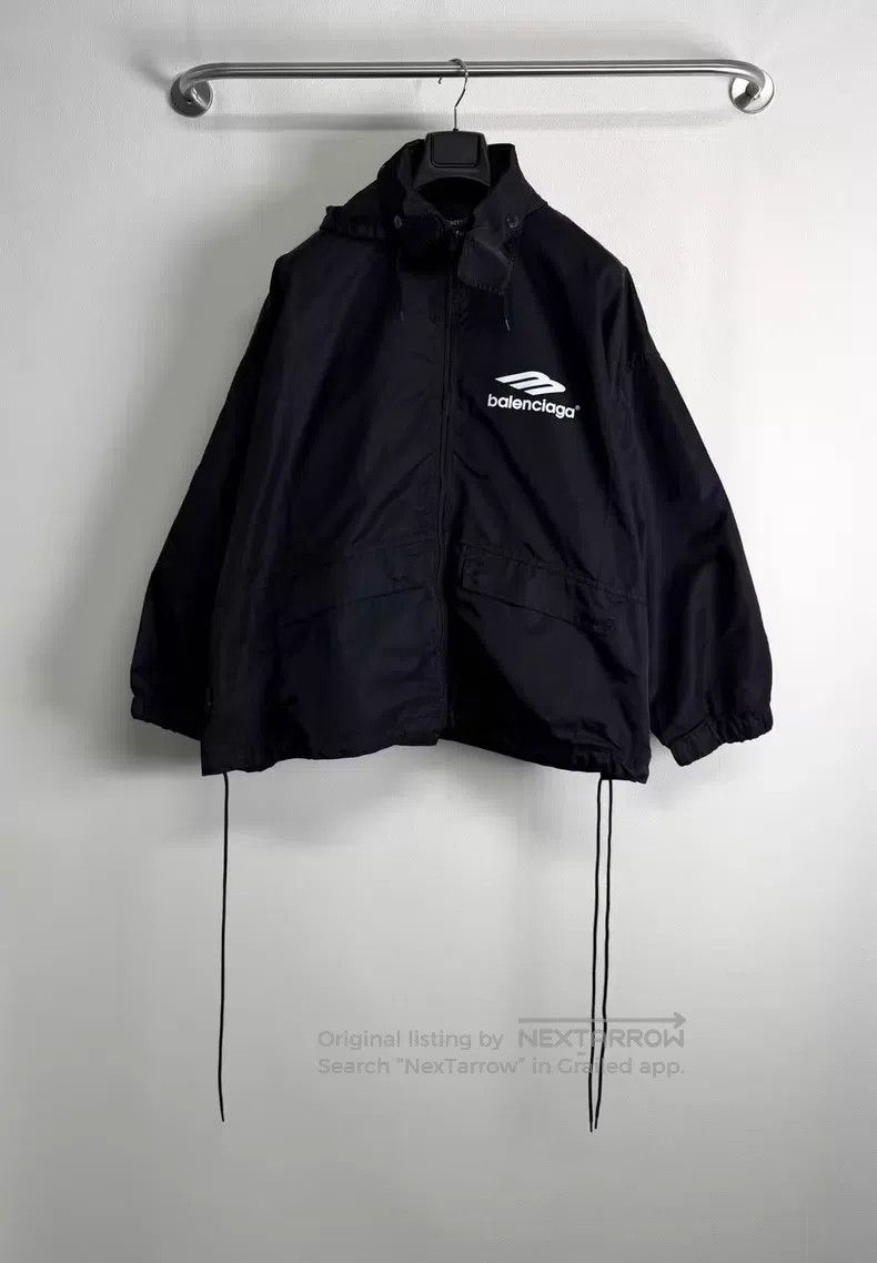 Balenciaga Balenciaga Black nylon 3B windbreaker Size US S / EU 44-46 / 1 - 1 Thumbnail