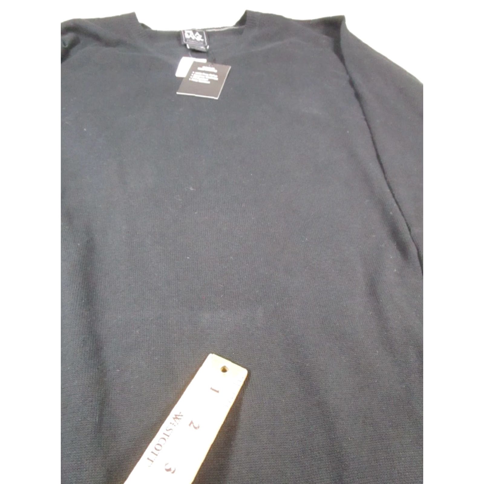 Jos. A. Bank Jos.A.Bank Sweater Mens XL Black Knit Pullover Knit Cotton V-Neck Regular Fit Golf Hiking Walking Shirt Mens XL Black Pullover Size US XL / EU 56 / 4 - 5 Thumbnail