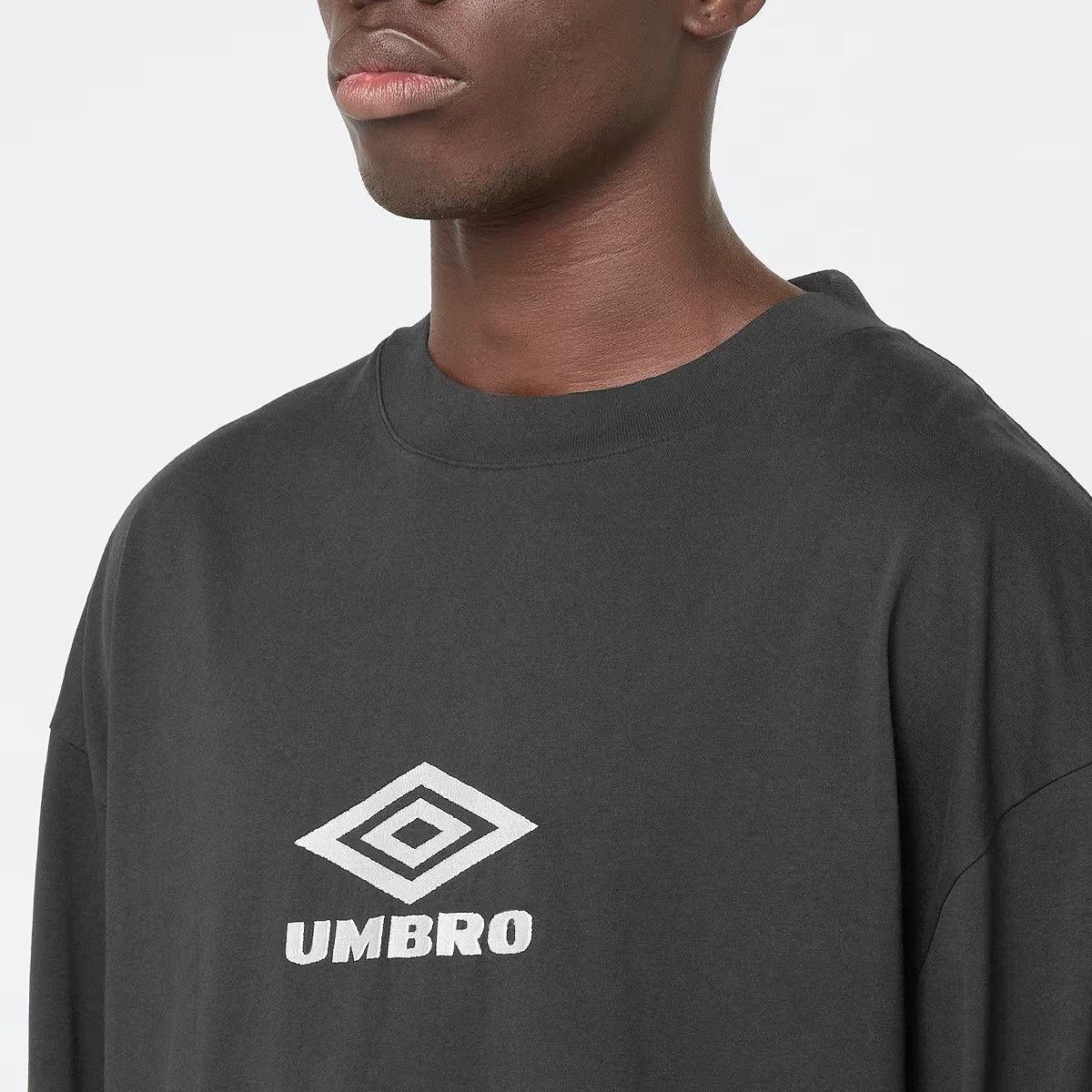 Umbro × Slam Jam Black Embroidered OG Logo Oversized LS T-Shirt Size US L / EU 52-54 / 3 - 3 Thumbnail