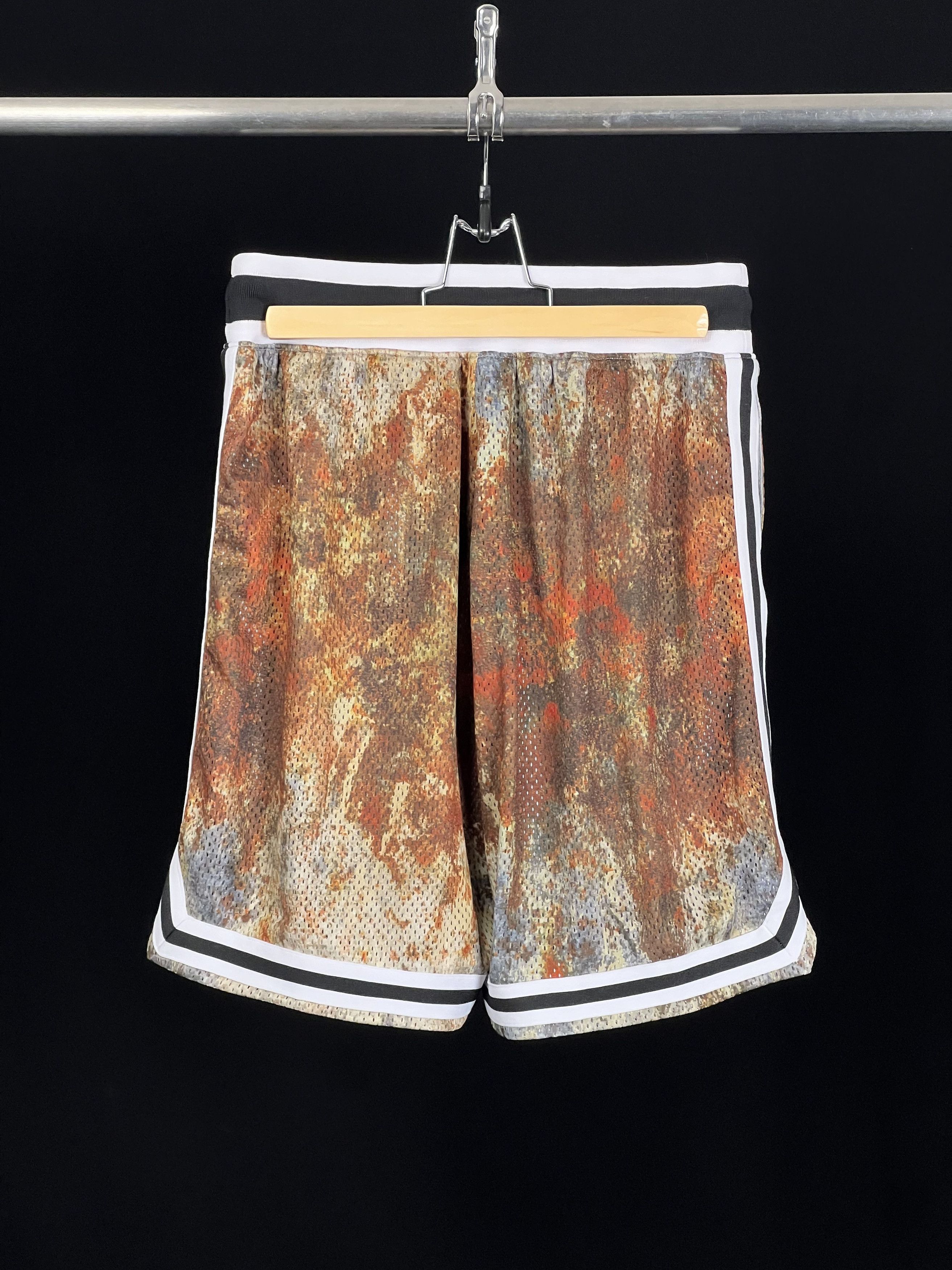 John Elliott Brand New 'Crash' Print GAME SHORTS Size S Size US 30 / EU 46 - 4 Thumbnail