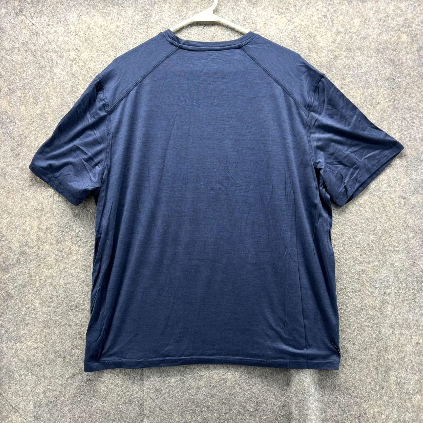 Eddie Bauer Eddie Bauer Shirt Men XL Blue Knit Logo Short Sleeve Crew Neck Navy? Size US L / EU 52-54 / 3 - 4 Thumbnail