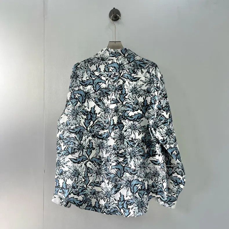 Louis Vuitton Louis Vuitton size 4l Floral Long Sleeve Shirt Jacket Size US M / EU 48-50 / 2 - 1 Thumbnail
