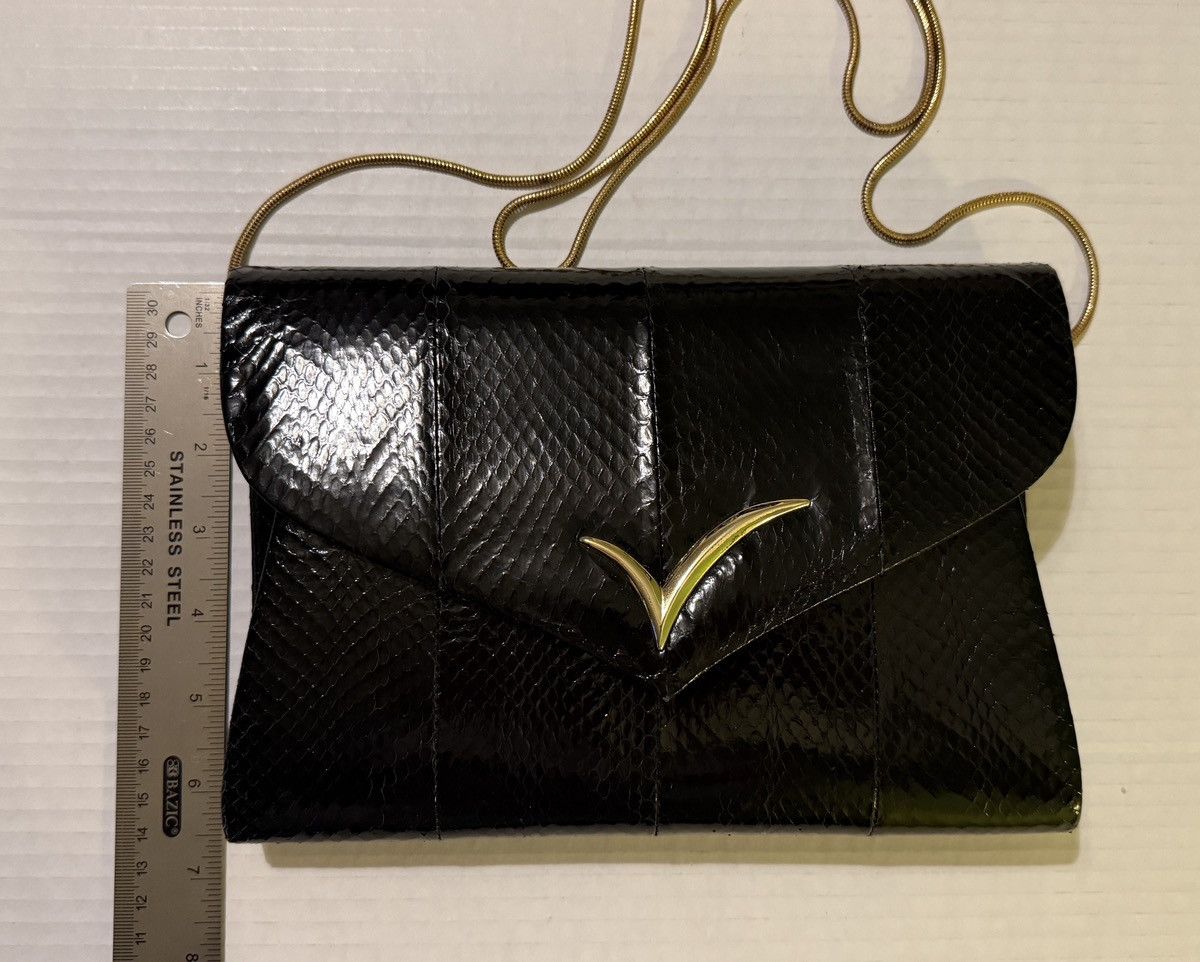 Other Vanna White RARE Vtg Black Snakeskin Clutch w Chain Handbag Size ONE SIZE - 6 Thumbnail