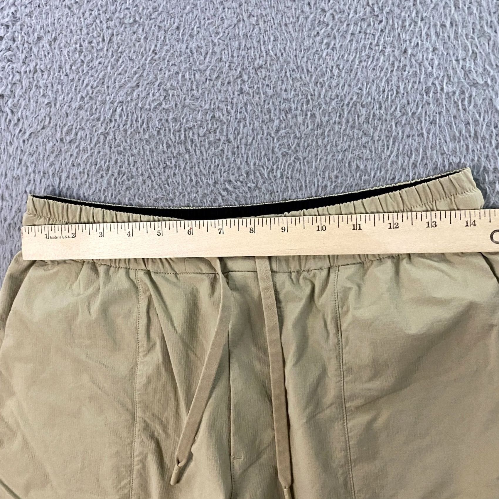 Lululemon Lululemon Bowline Shorts - S Mens - Beige Blend Size US 29 - 6 Thumbnail