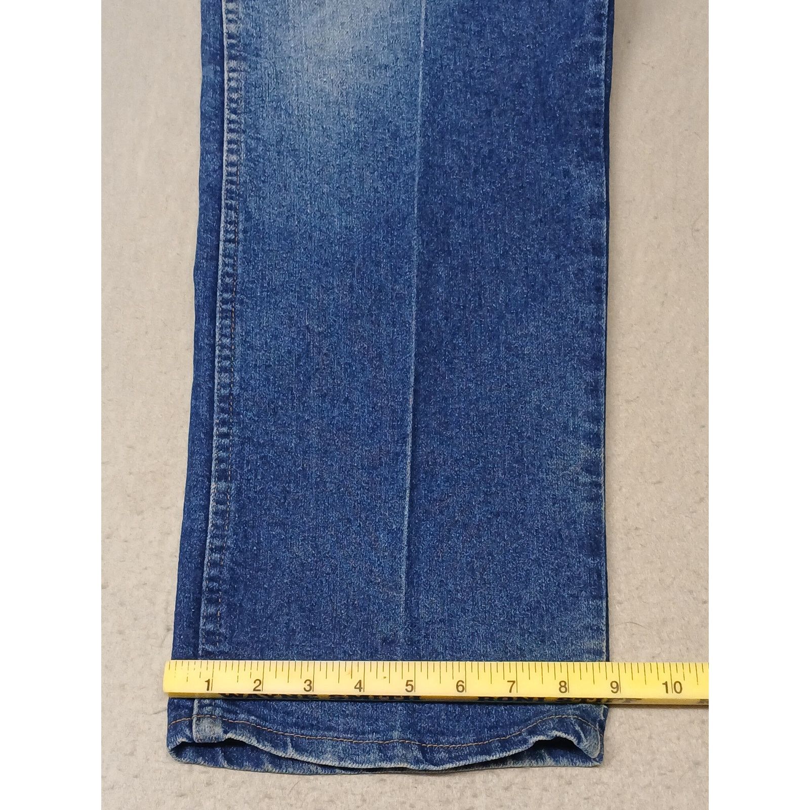 Wrangler Wrangler (40x30) Men's Relaxed Fit Straight Blue Denim Jeans Size US 40 / EU 56 - 2 Thumbnail
