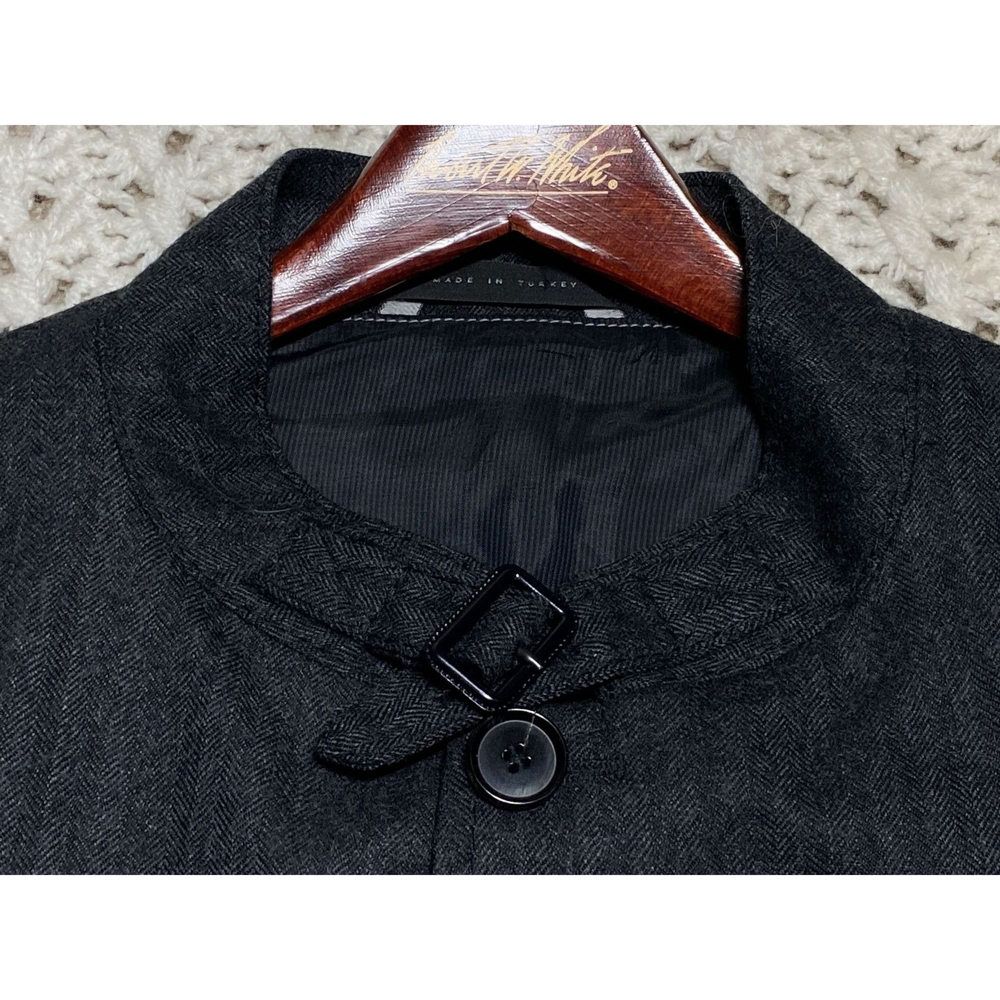 Hugo Boss Hugo Boss $450 Mens Herringbone Charcoal Gray Wool Military Size 38R - 7 Thumbnail