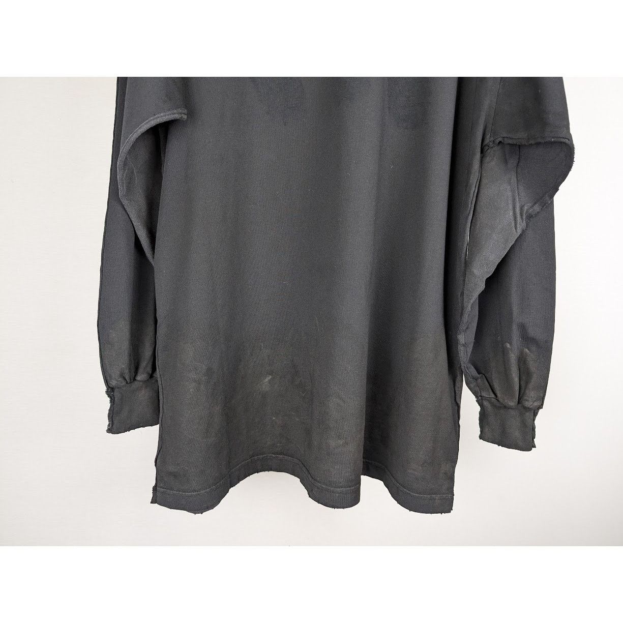 Balenciaga o1rshd1 L/S Double Front T-Shirt in Black Size US S / EU 44-46 / 1 - 13 Thumbnail