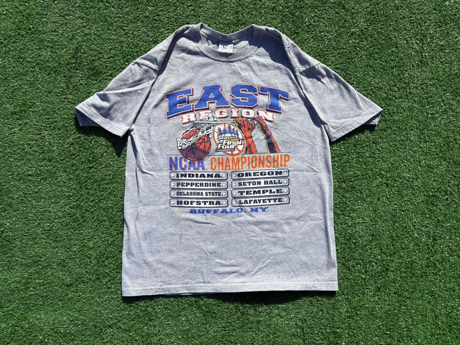 NCAA × Vintage Vintage Y2K Final Four tee Size US L / EU 52-54 / 3 - 1 Thumbnail