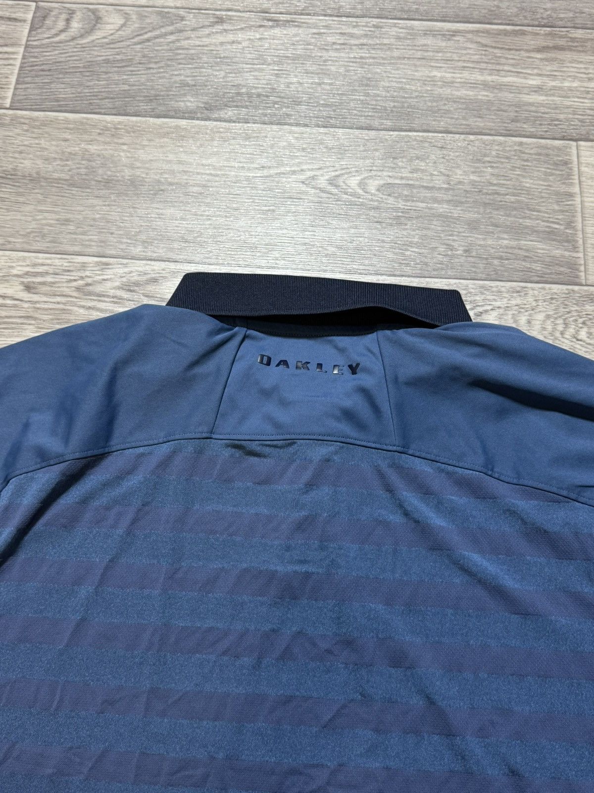 Oakley Oakley Polo Shirt Blue Striped Back Golf Casual Short Sleeve Size US L / EU 52-54 / 3 - 7 Thumbnail