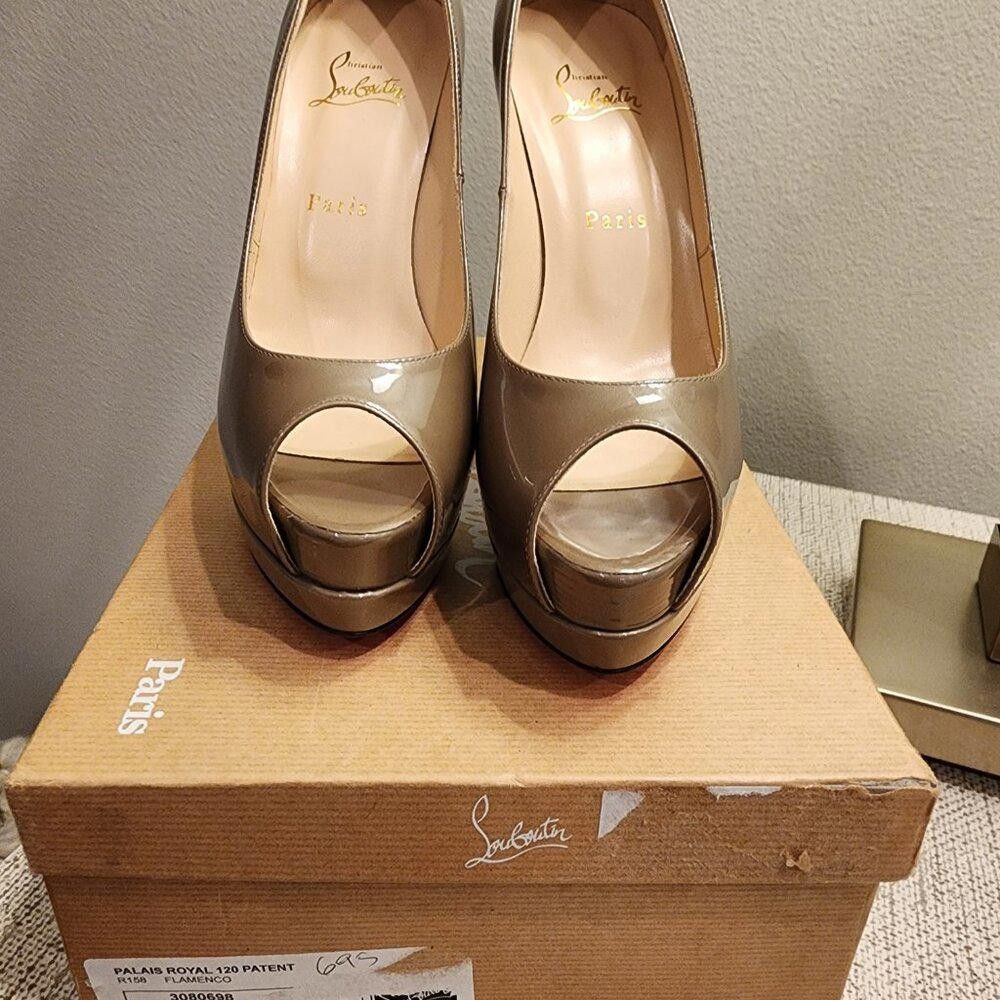 Christian Louboutin Christian Louboutin Palais Royal Patent Leather Peep-Toe Size US 9.5 / IT 39.5 - 2 Thumbnail