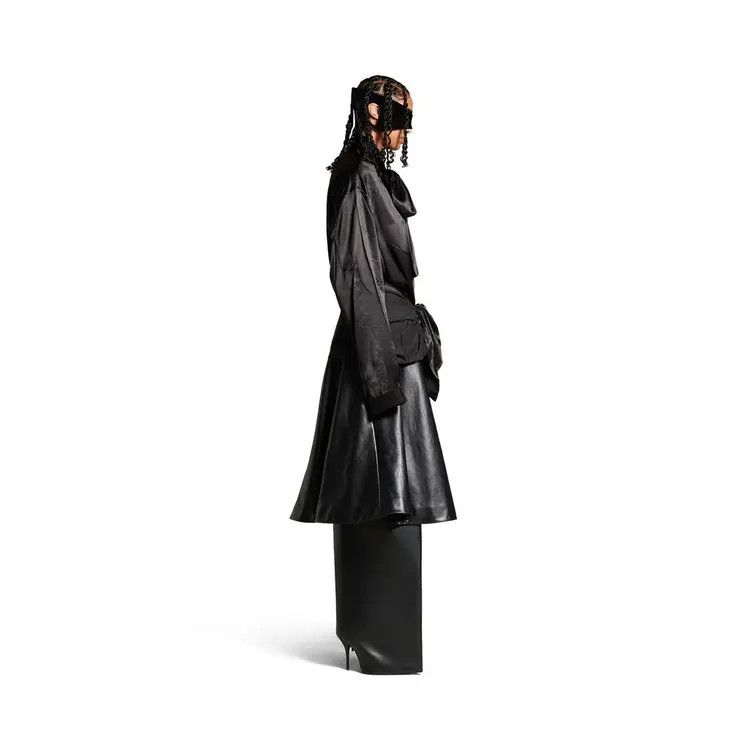 Balenciaga o1la1rc1a1125 Knotted Lavalière Blouse in Black Size S / US 4 / IT 40 - 6 Thumbnail