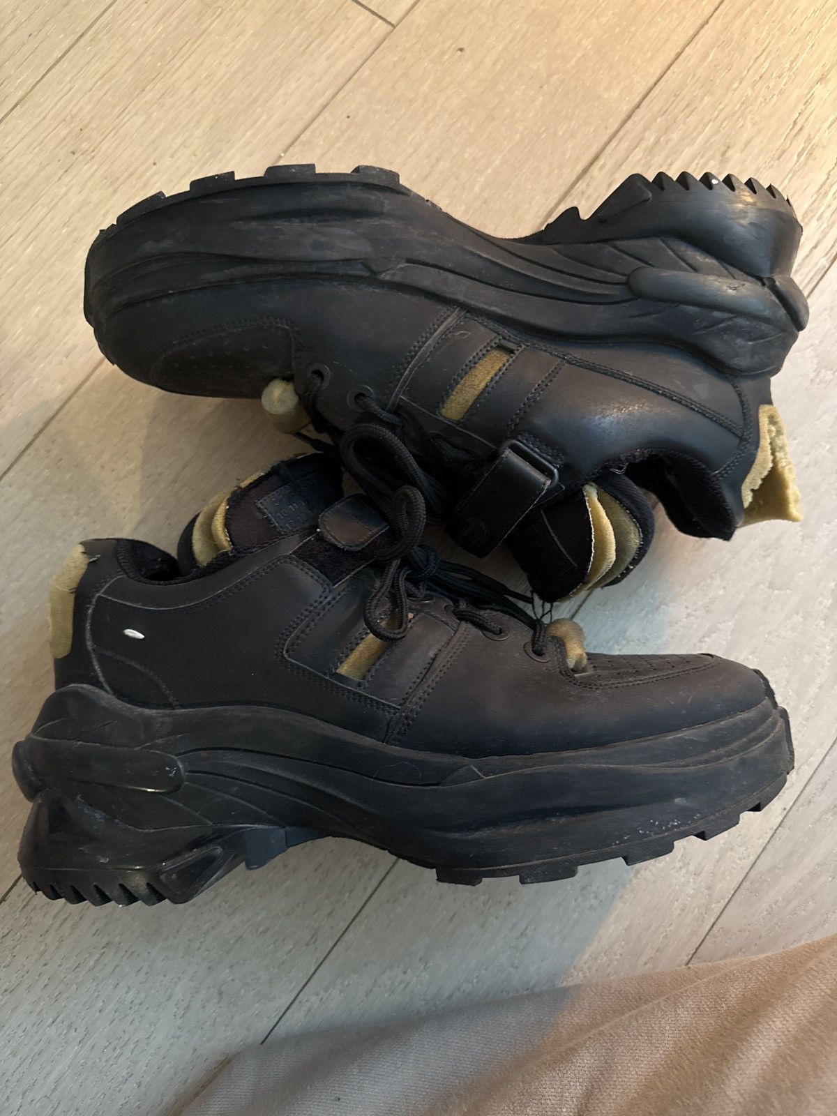 Maison Margiela Margiela sneaker boot 44 fits like 44.5 Size US 11 / EU 44 - 2 Thumbnail