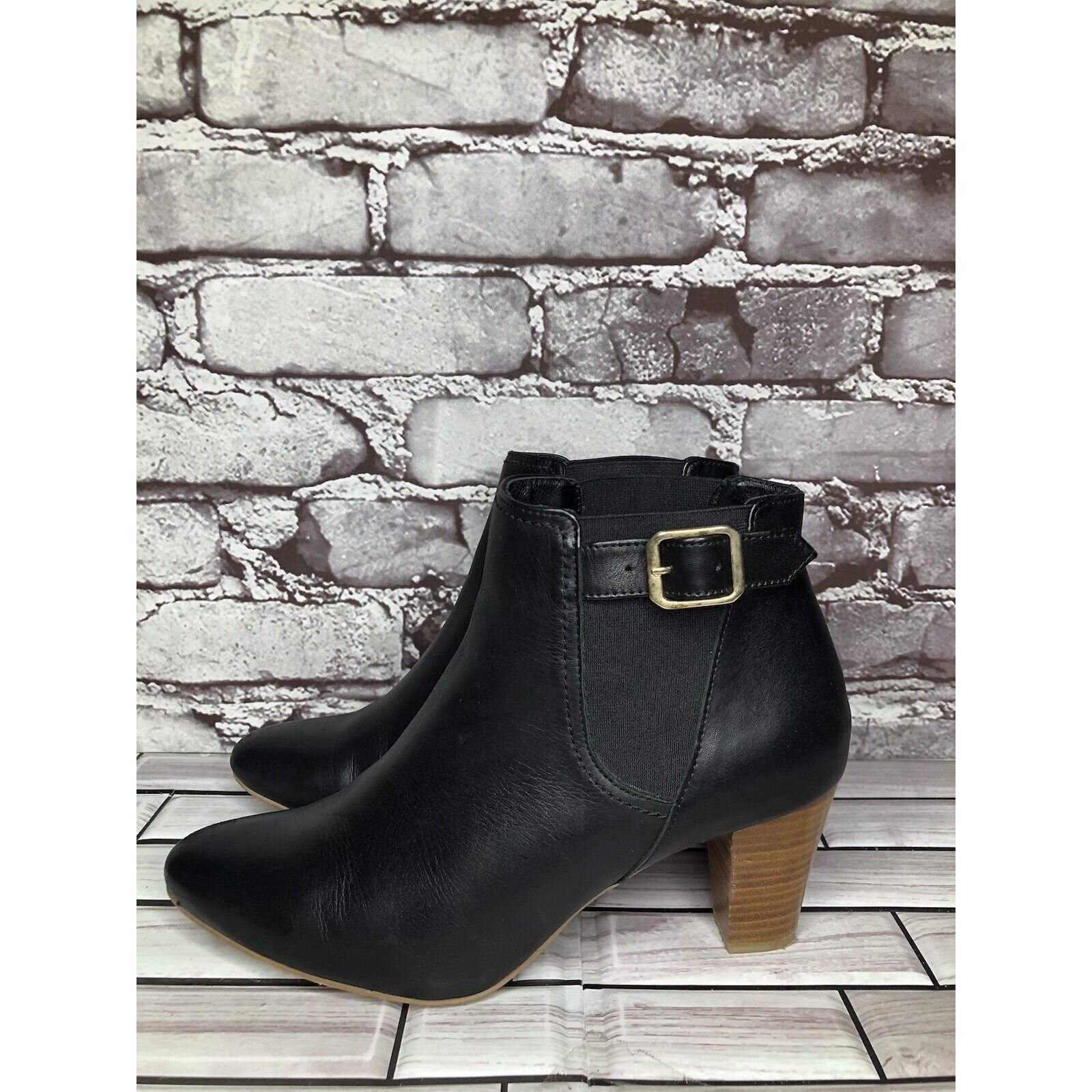 Other Minelli Black Leather Pointed BuckleStrap Heel Ankle Boots W Size US 8.5 / IT 38.5 - 5 Thumbnail