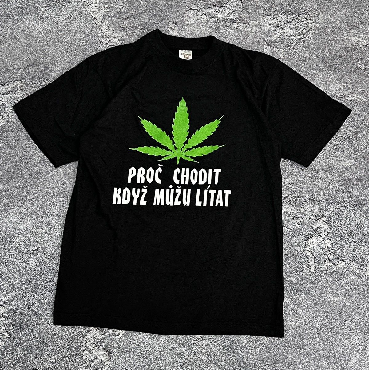 Pre-owned Humor X Vintage Marijuana Why Walk When I Can Fly?t-shirt Japan Y2k In Black