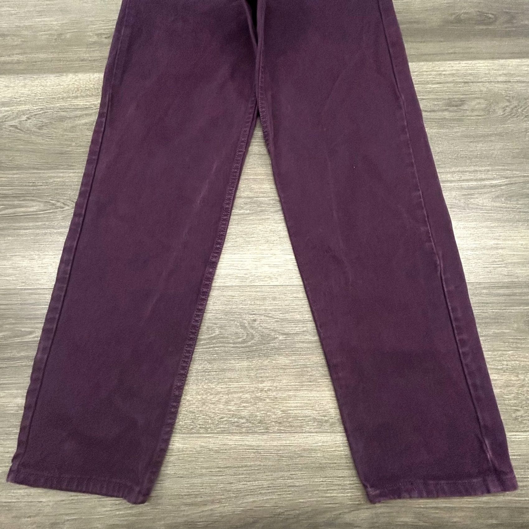 Levi's VINTAGE Levi's Silvertab Jeans Womens 9 Jr M 28x30 Purple Denim 90s USA Relaxed Fit Straight Leg Jeans Size 30" / US 8 / IT 44 - 3 Thumbnail