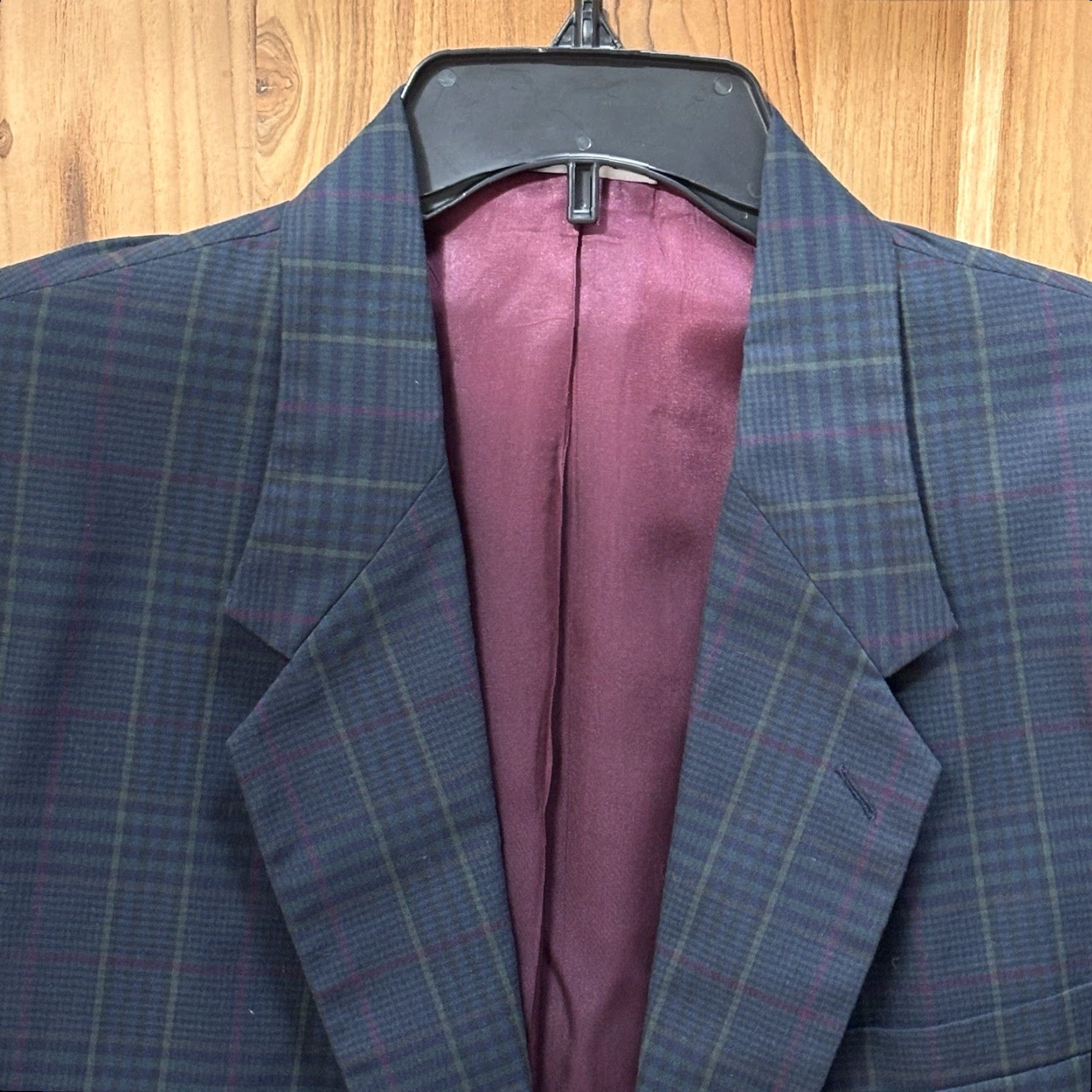 Liz Claiborne VINTAGE Claiborne Navy Plaid Cotton Blazer 40R Mens Regular Single-Breasted 2-Button Notch Lapel Summer Dress Casual Business Travel Size 40R - 2 Thumbnail