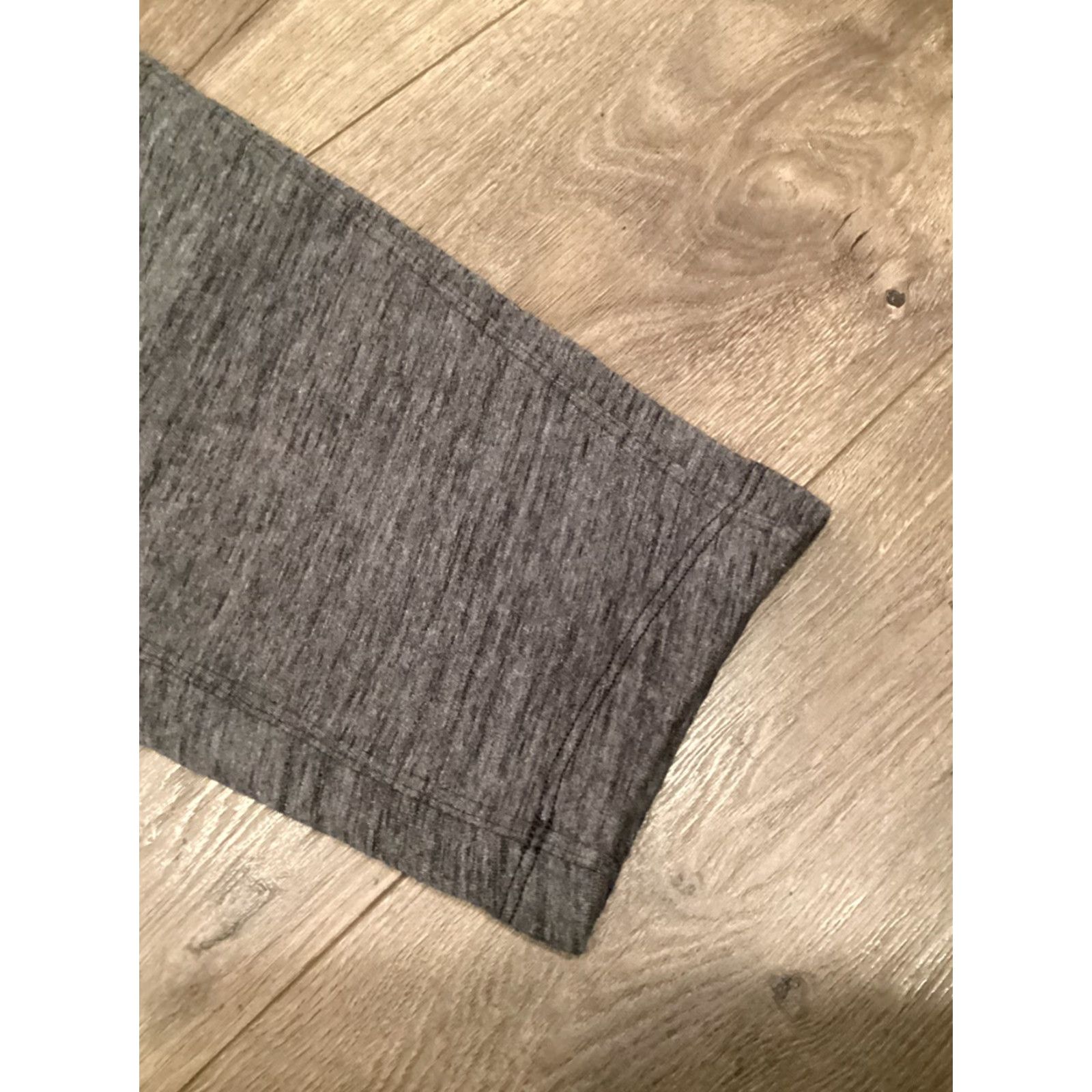 Lululemon Lululemon Sweatpants Women Size 10 Heathered Gray Front Pockets Activewear Jogger Pants, Regular Fit, Gym & Training Size 32" / US 10 / IT 46 - 3 Thumbnail