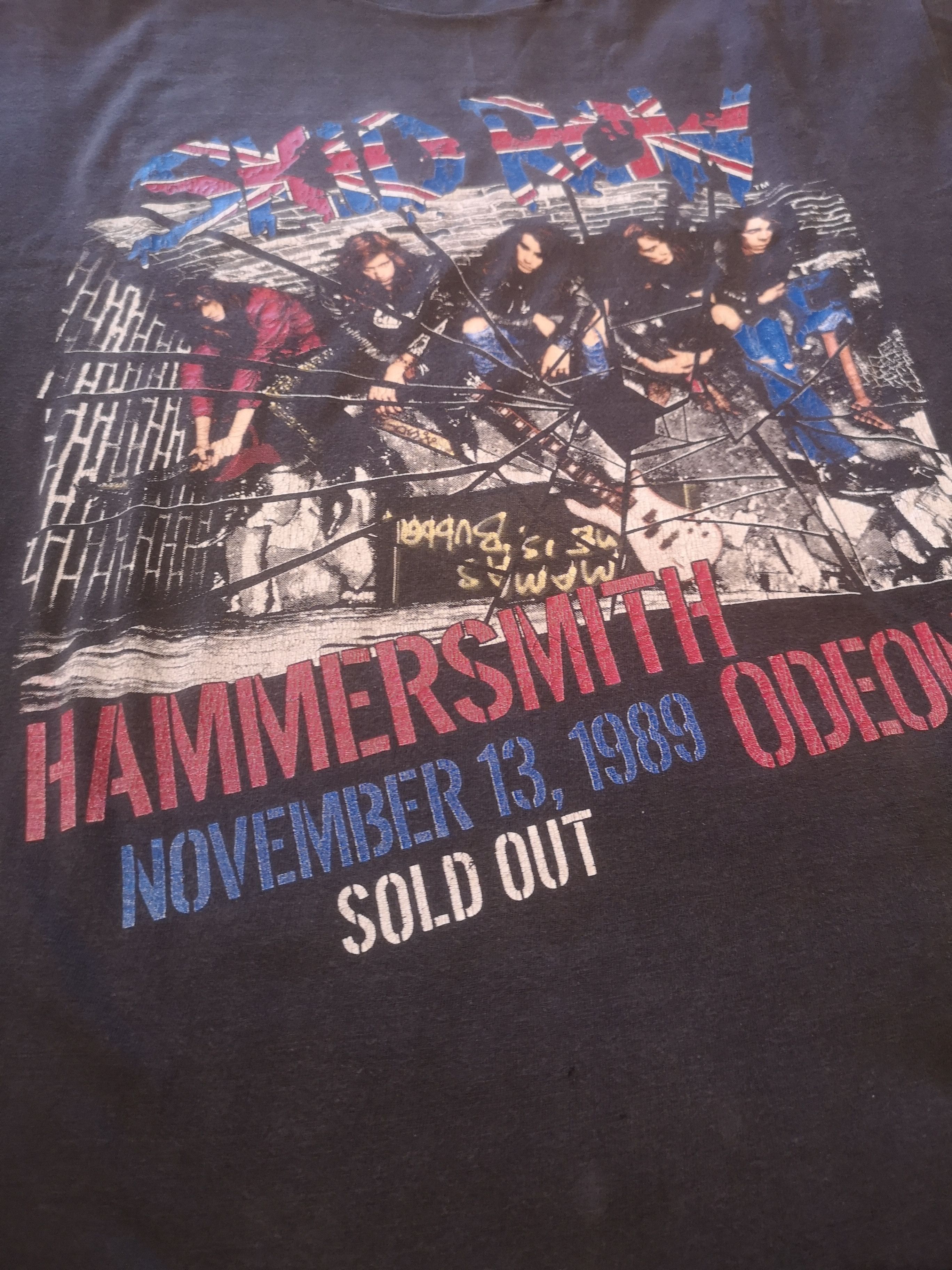 Band Tees Skid row band tshirt Size US L / EU 52-54 / 3 - 4 Thumbnail