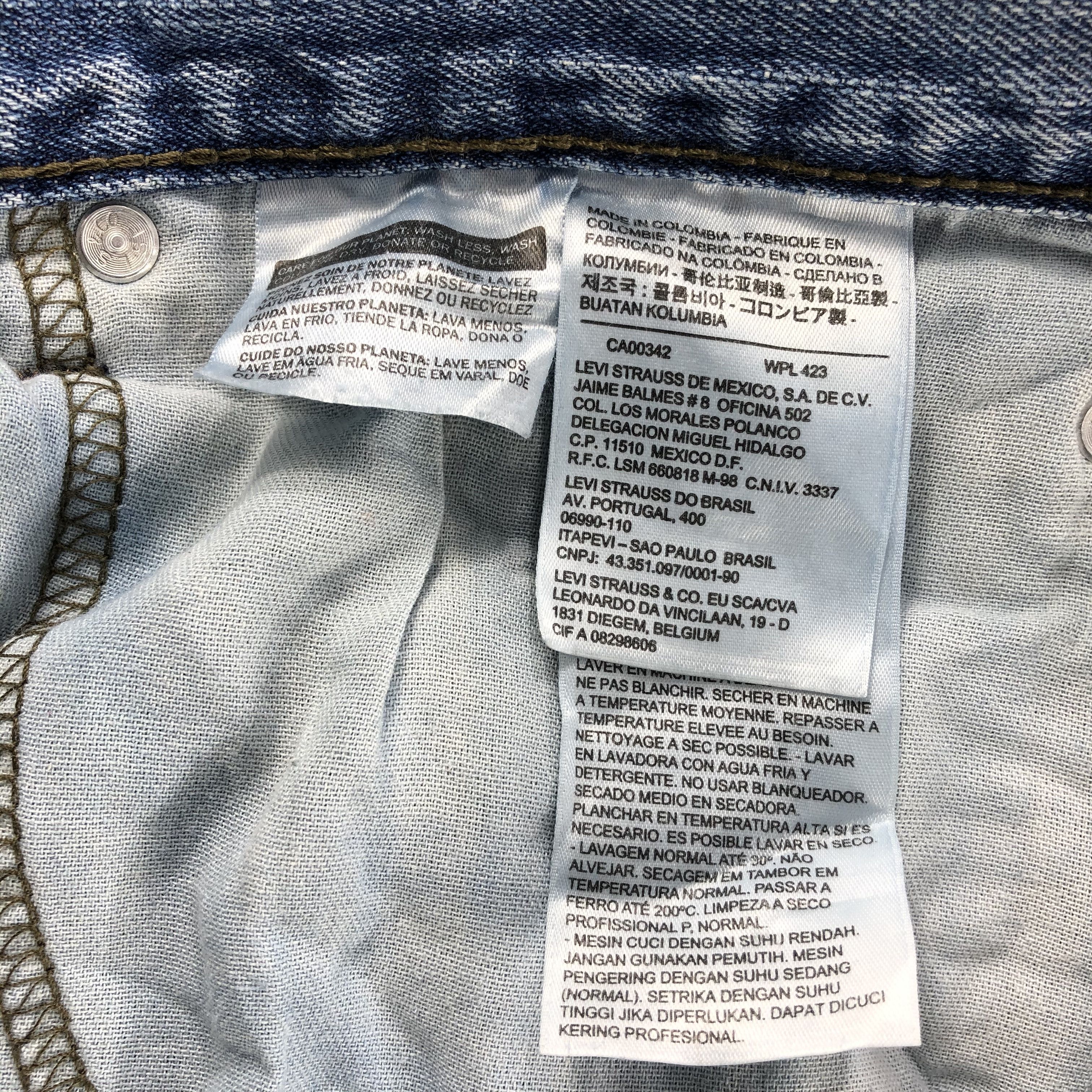 Levi's Light Wash Vintage Levis 559 Jeans-J1189 Size US 39 - 11 Thumbnail