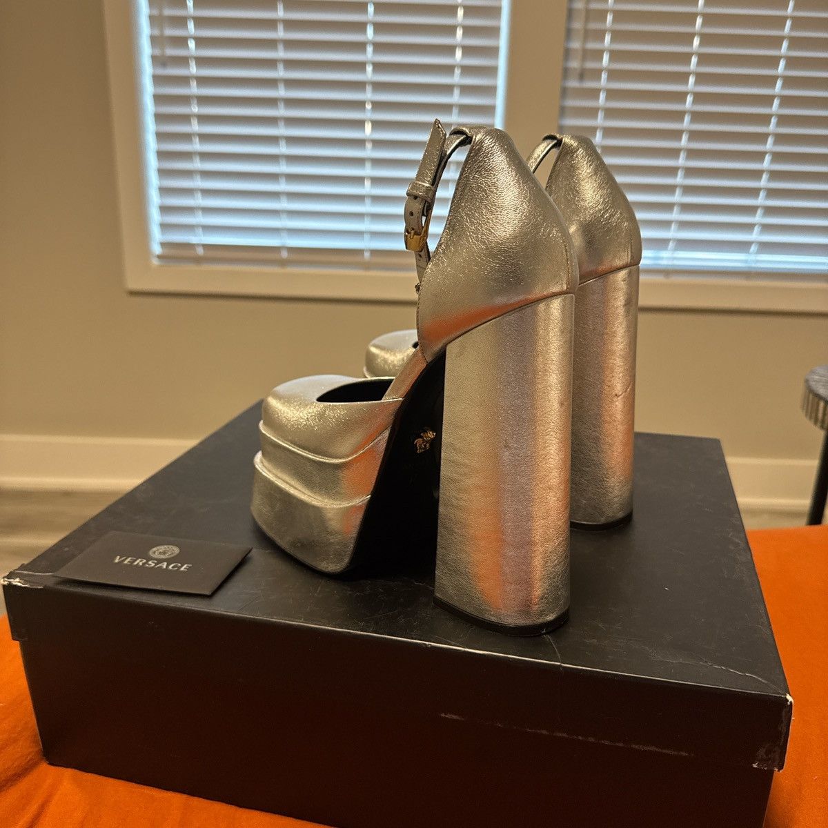 Versace Versace Pumps Medusa Size US 7 / IT 37 - 4 Thumbnail