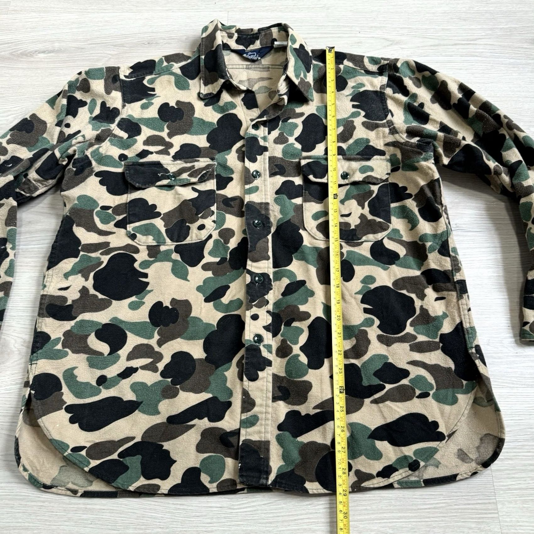 Vintage VINTAGE Woolrich Camouflage Button-Up Shirt XL Men 80s Camouflage Pattern Green Cotton Long Sleeve Collared Shirt Button-Down Mens Size US XL / EU 56 / 4 - 7 Thumbnail