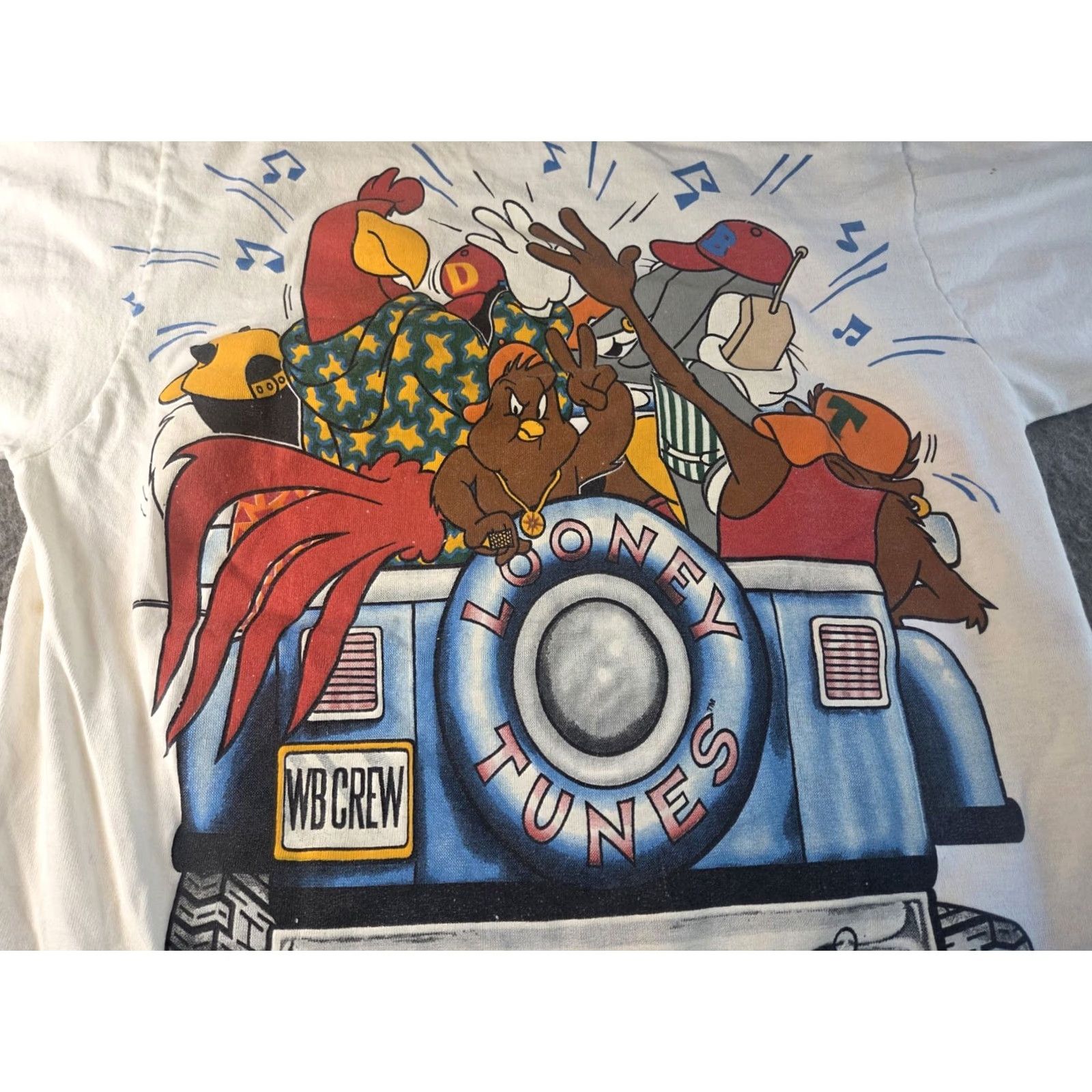 Vintage VINTAGE Looney Tunes T-Shirt Men Crew Neck Short Sleeve White Medium Bugs Bunny Distressed 4x4 Jeep WB Cartoon Size US M / EU 48-50 / 2 - 7 Thumbnail