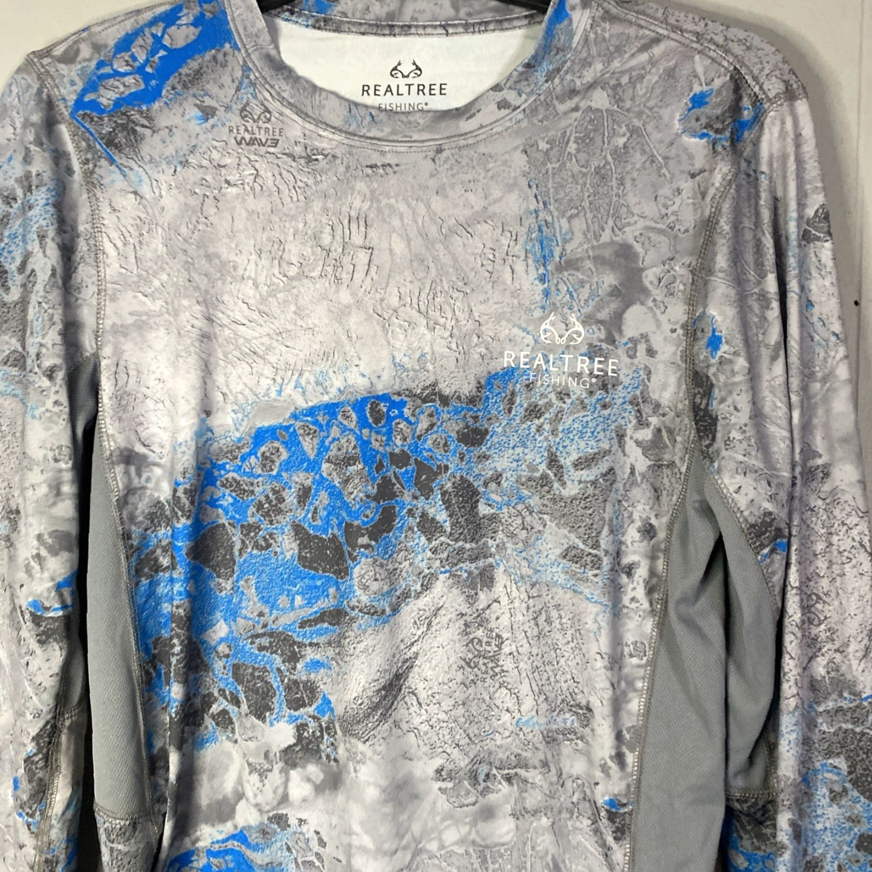 Realtree Realtree Fishing Shirt Small Long Sleeve Gray Blue Camo Performance Crew Neck S Mens Shirt Size US S / EU 44-46 / 1 - 3 Thumbnail