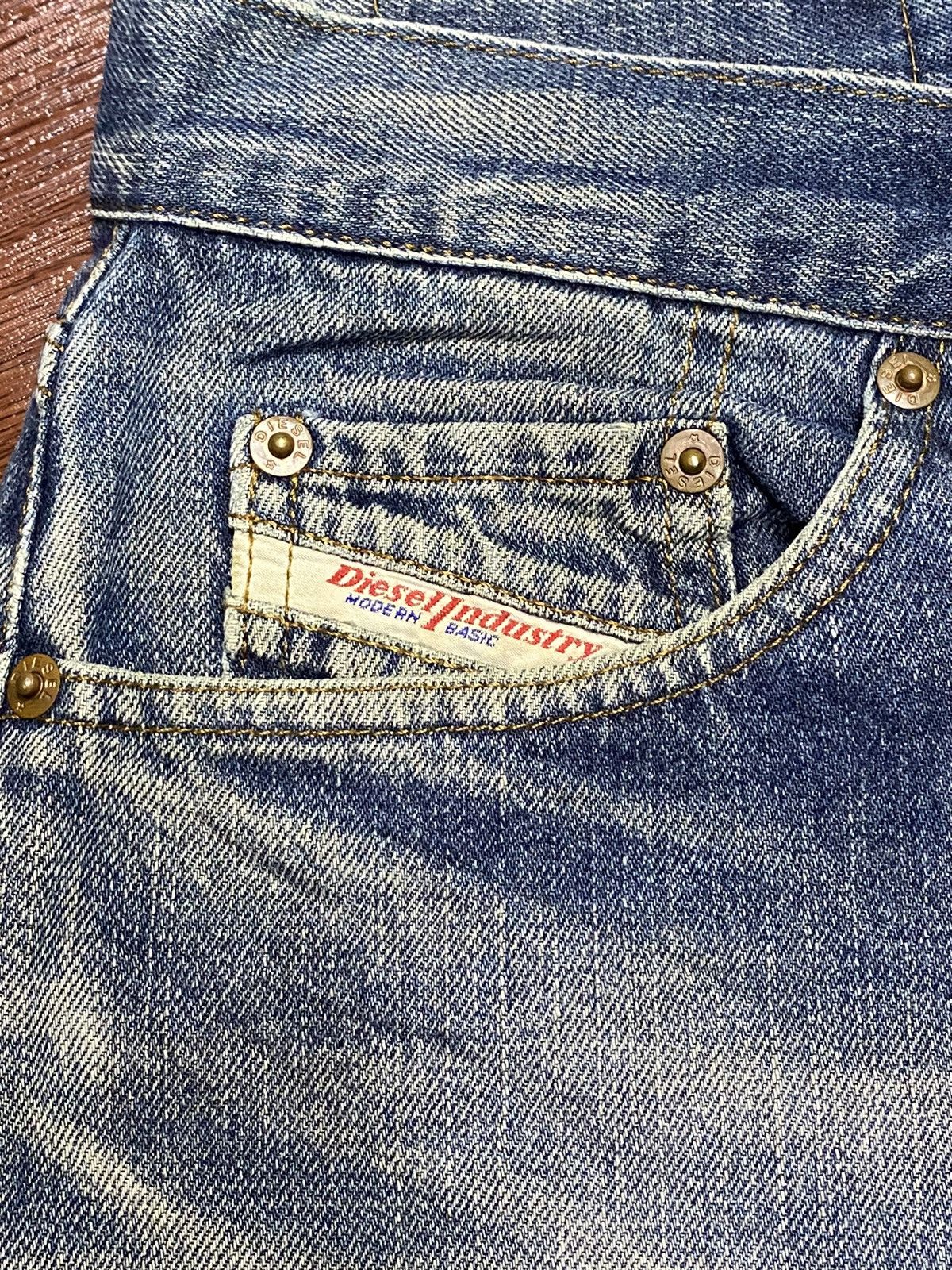 Diesel Black Gold Vintage Diesel Industry Faded Wash Distressed Slim Jeans Size US 30 / EU 46 - 12 Thumbnail