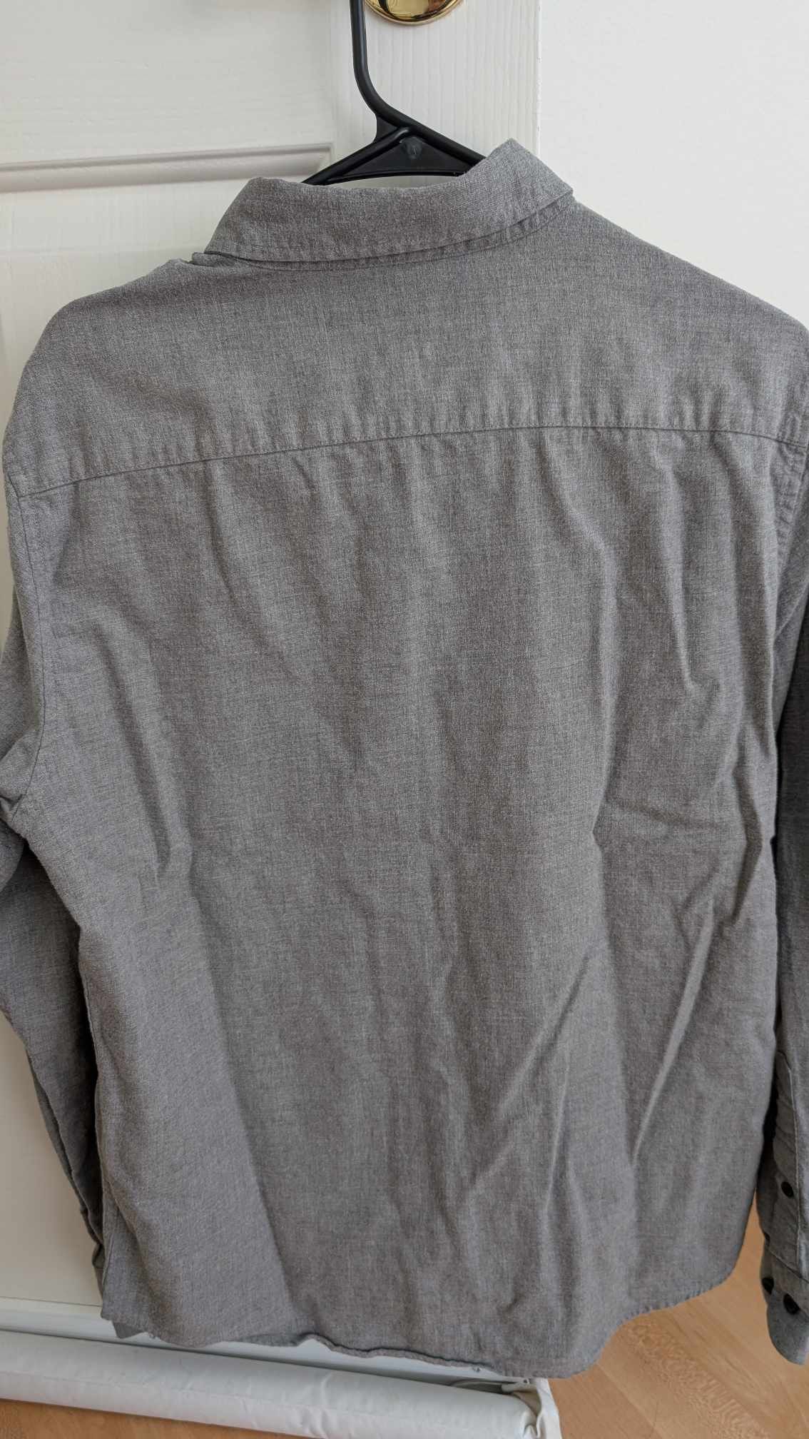 Banana Republic Banana Republic Gray Button Up Longsleeve 100% Cotton Size US M / EU 48-50 / 2 - 2 Thumbnail