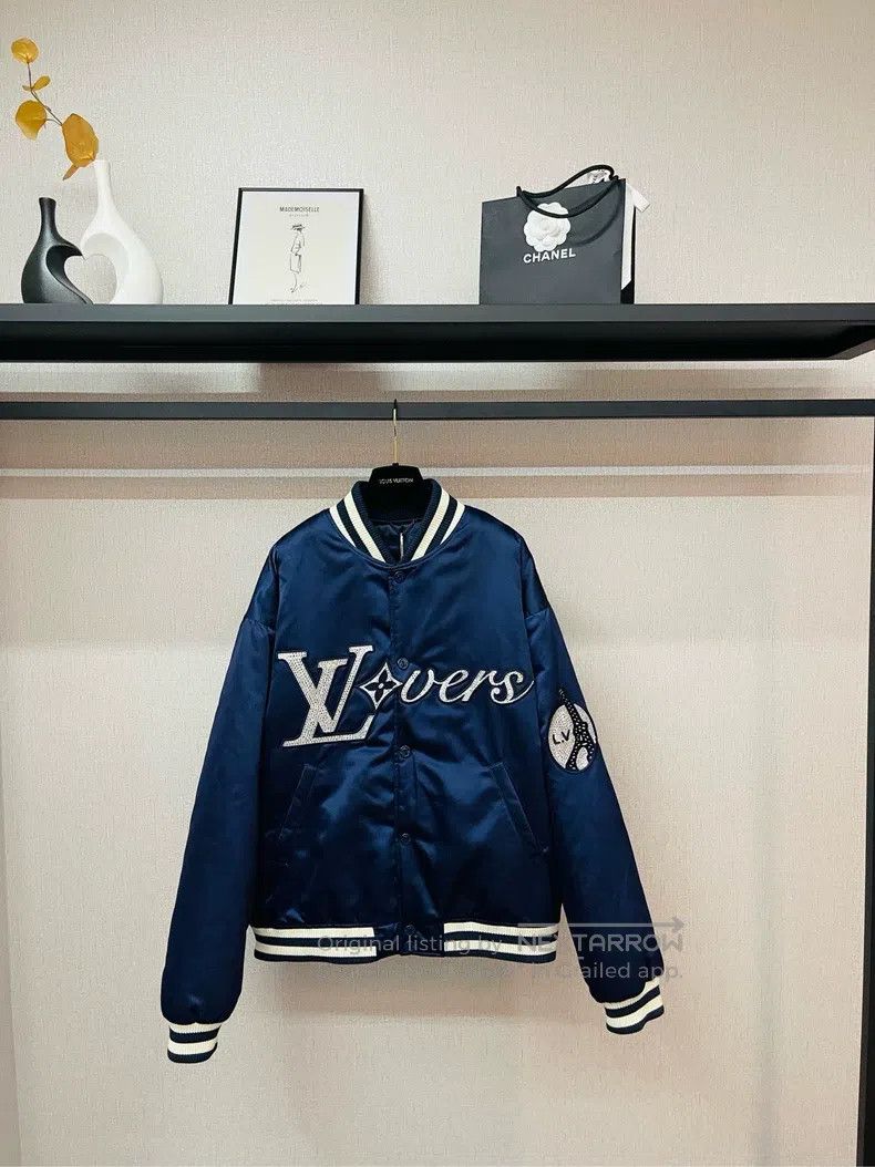 Louis Vuitton Louis Vuitton Blue satin rhinestone baseball jacket Size US L / EU 52-54 / 3 - 1 Thumbnail