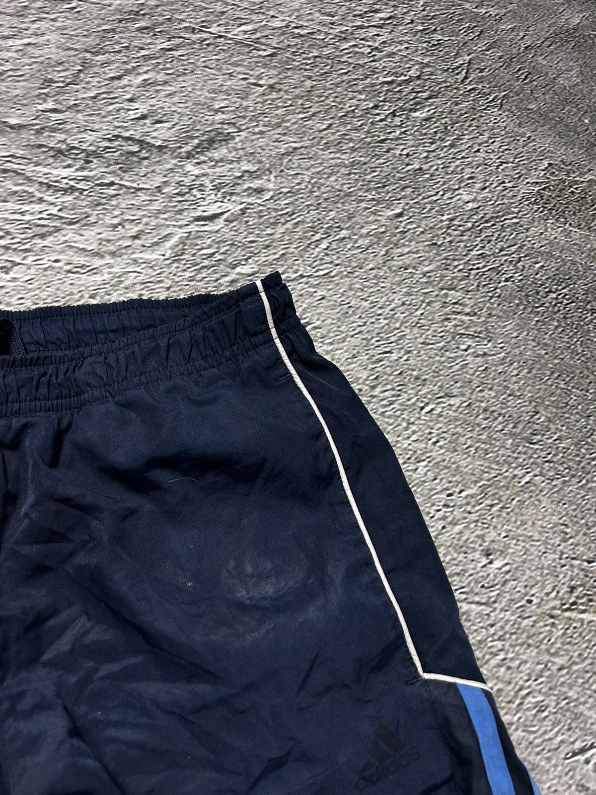 Adidas × Vintage Adidas vintage navy track pants small logo 2000s Size US 28 / EU 44 - 2 Thumbnail