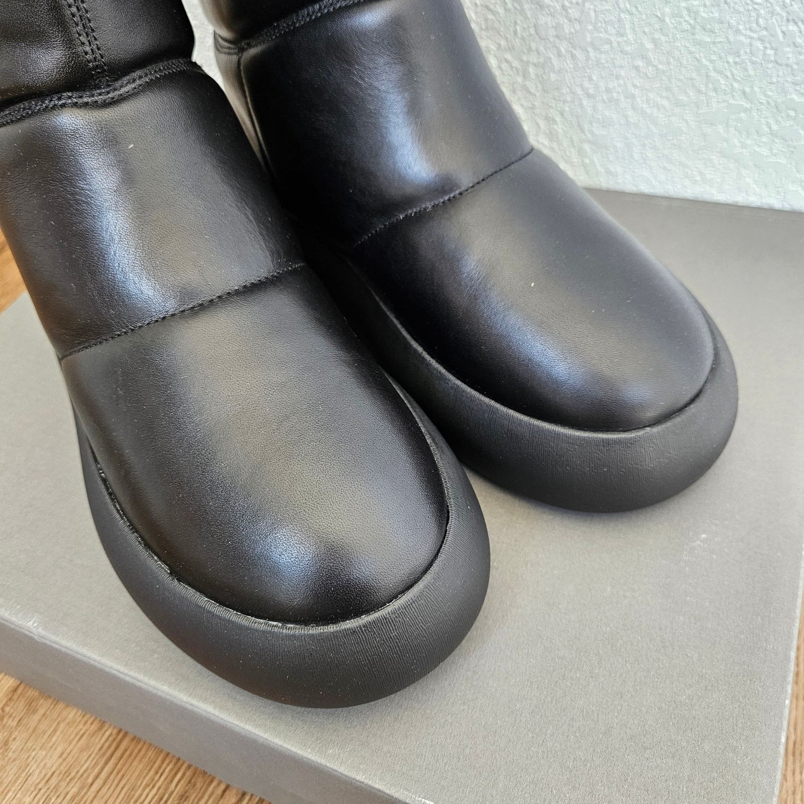 Vagabond Vagabond Aylin Puffer Tall Boot Black Size 38 with Box Size US 8 / IT 38 - 10 Thumbnail