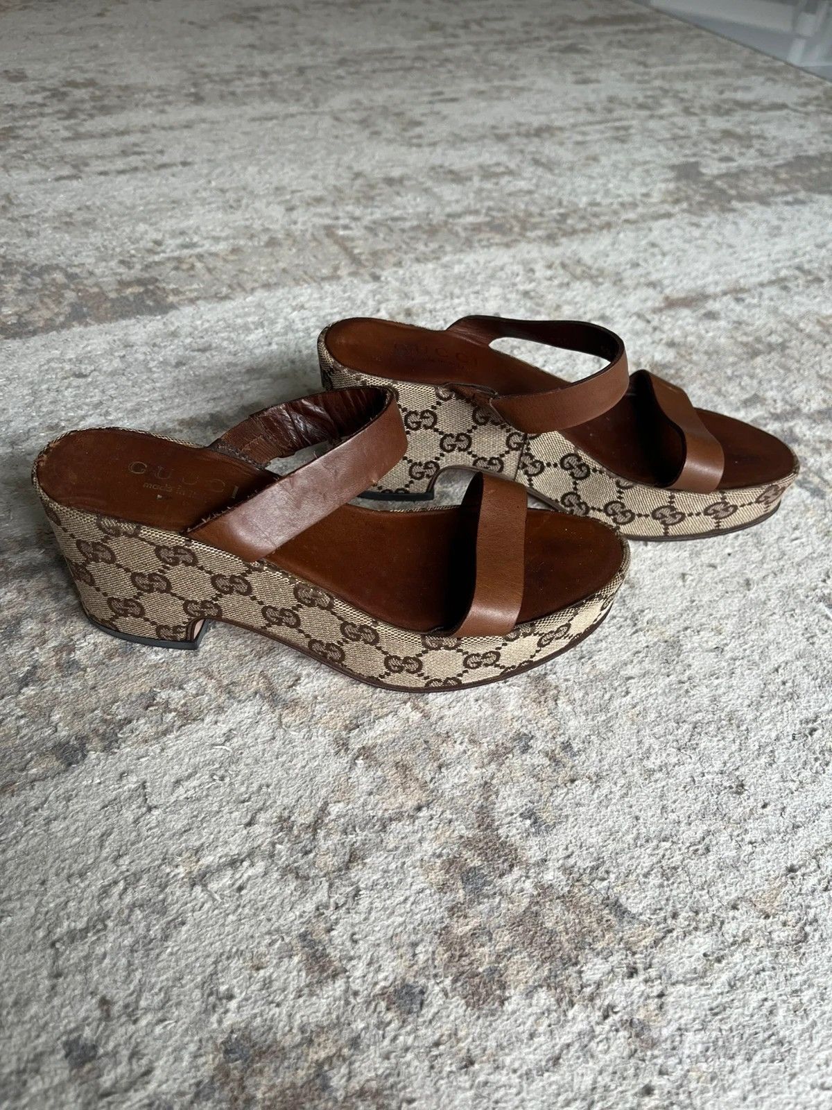 Gucci Gucci Sandals Sz US 5.5 EUR 35.5 2000s Monogram Leather Size US 5.5 / IT 35.5 - 9 Thumbnail