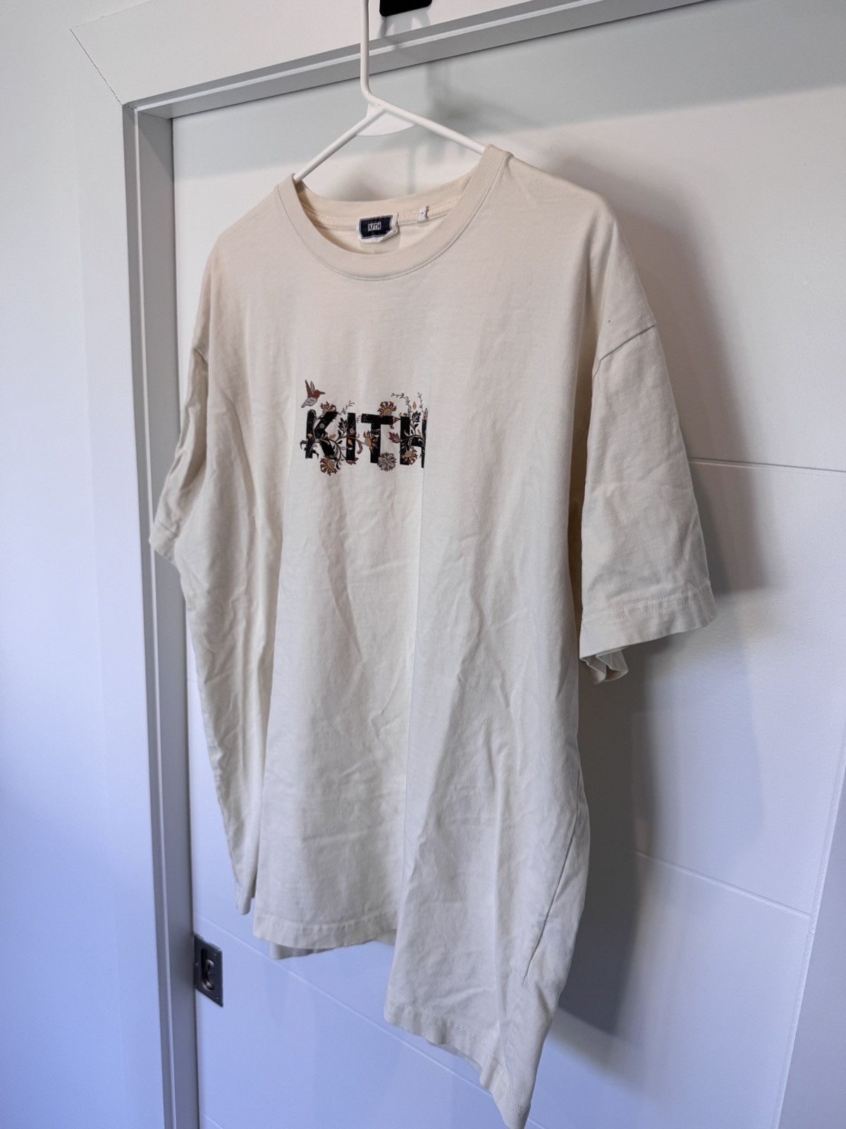 Kith Kith Jacobean Logo Sandrift Vintage Tee Size XL Size US XL / EU 56 / 4 - 3 Thumbnail