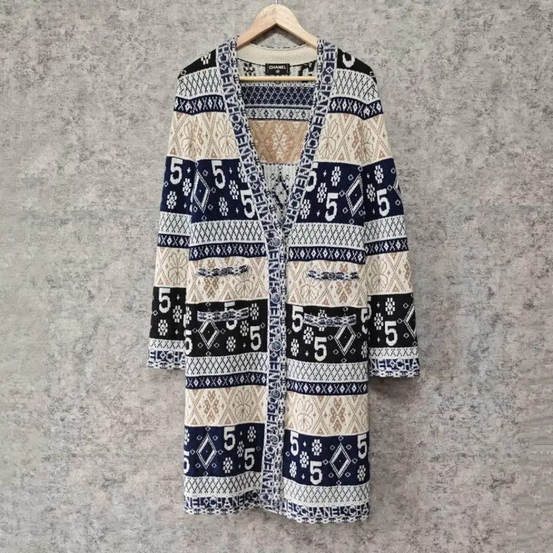 Chanel Chanel Blue Wool Cardigan with Pattern 0089 Size L / US 10 / IT 46 - 1 Thumbnail