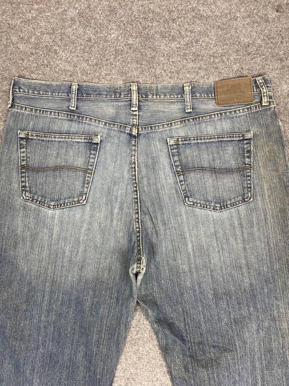 Lee vintage lee relaxed straight leg distressed denim Size US 43 - 1 Thumbnail