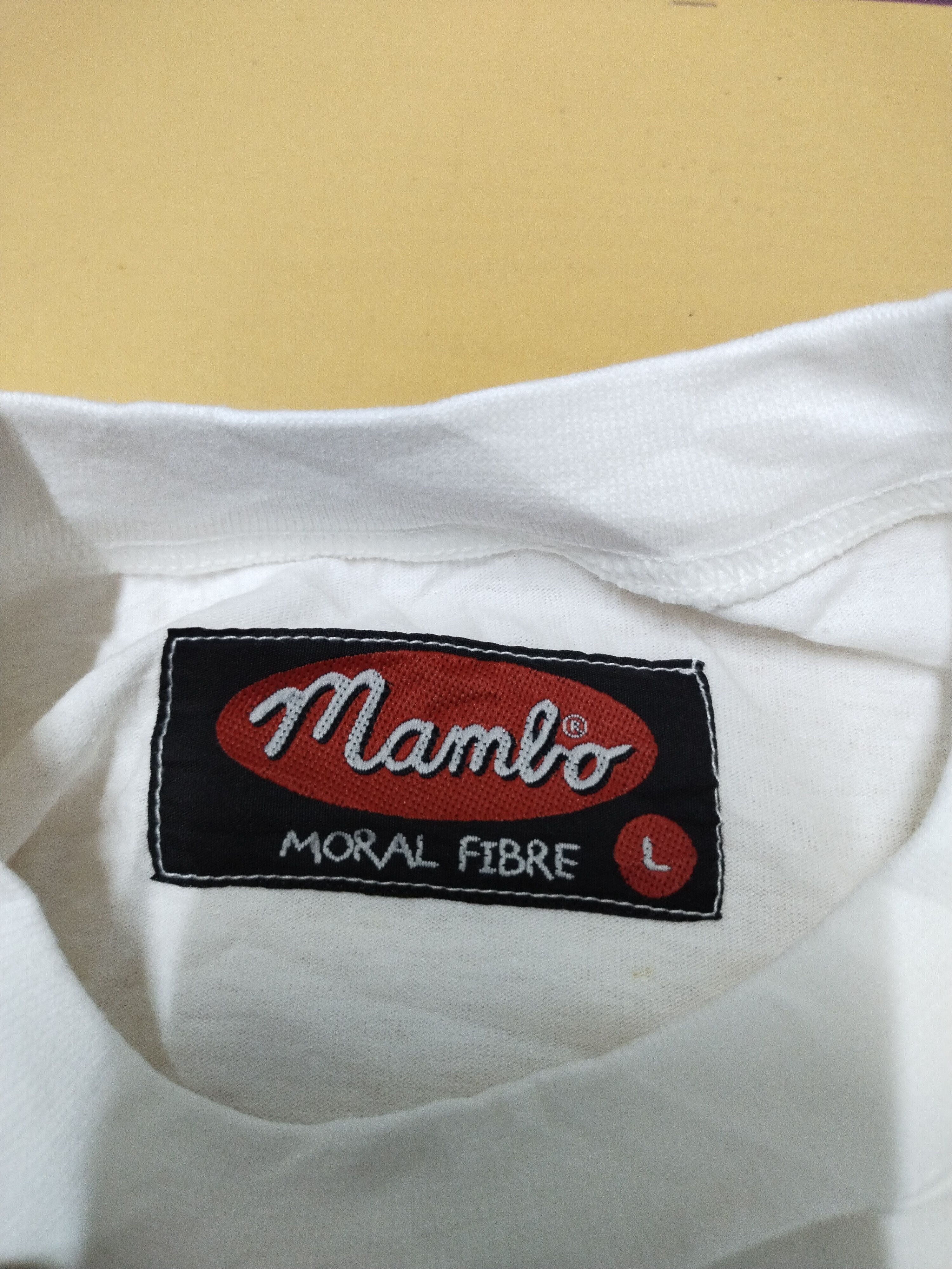 Mambo Vintage Mambo Graphics Surf & Turf Mitchell White Tee Size US L / EU 52-54 / 3 - 11 Thumbnail