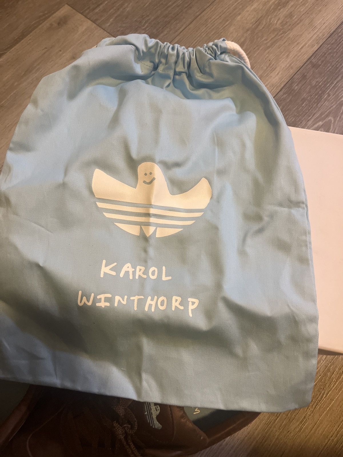 Adidas Aloha Super Karol Winthorp Size US 8.5 / EU 41-42 - 12 Thumbnail