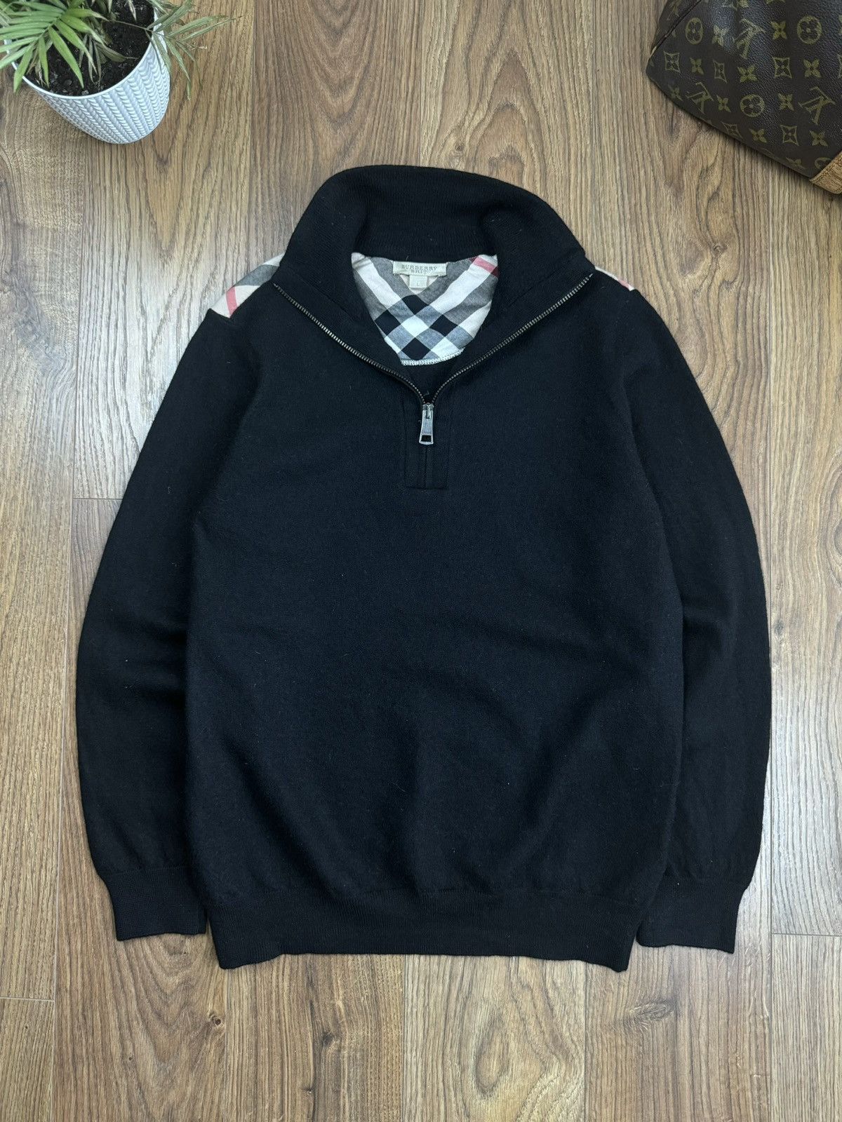 Burberry Wool rare sweater golf Burberry original casual item Size US M / EU 48-50 / 2 - 1 Thumbnail