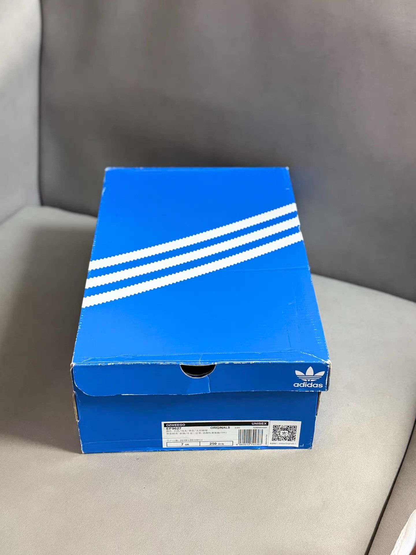 Adidas Adidas Originals Ozweego men's casual sneakers Ｑ20 Size US 7.5 / EU 40-41 - 4 Thumbnail