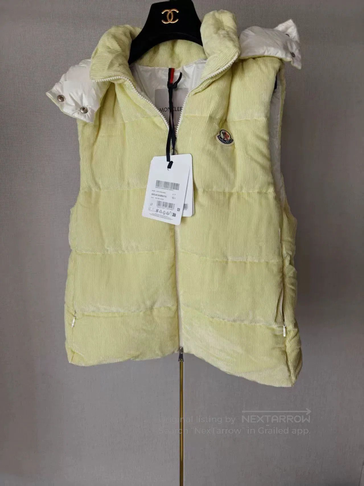 Moncler Moncler Women's Vest. Size S / US 4 / IT 40 - 1 Thumbnail