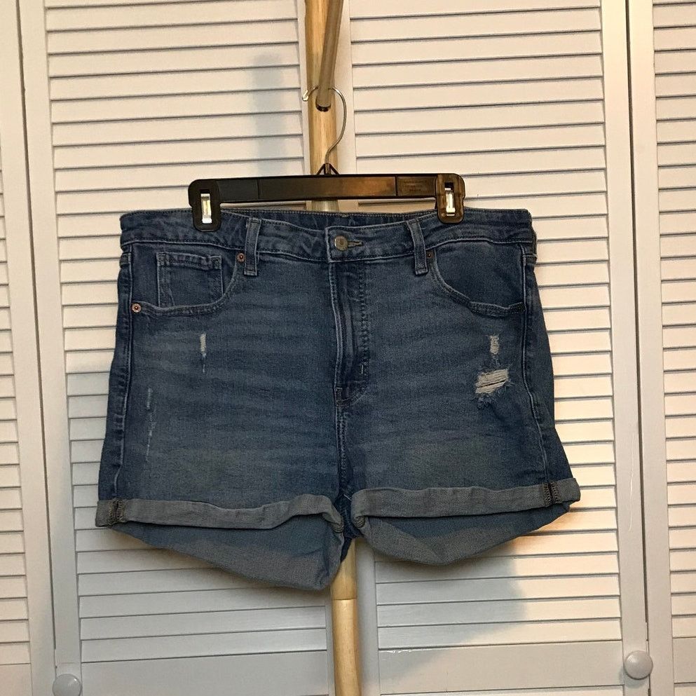 Old Navy Old Navy Ripped High-Rise Stretch Denim Jean Shorts 16 Size 38" / US 16 / IT 52 - 1 Thumbnail