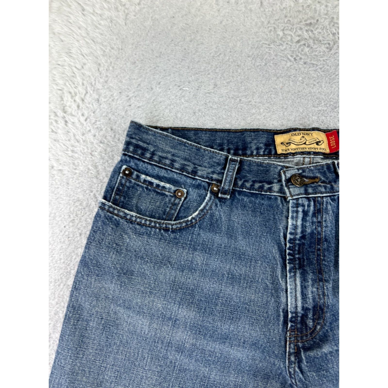 Old Navy Old Navy Shorts Womens 32 Blue Denim Jean Cutoff High Rise 100% Cotton 31x10 Size 24" / US 00 / IT 34 - 4 Thumbnail